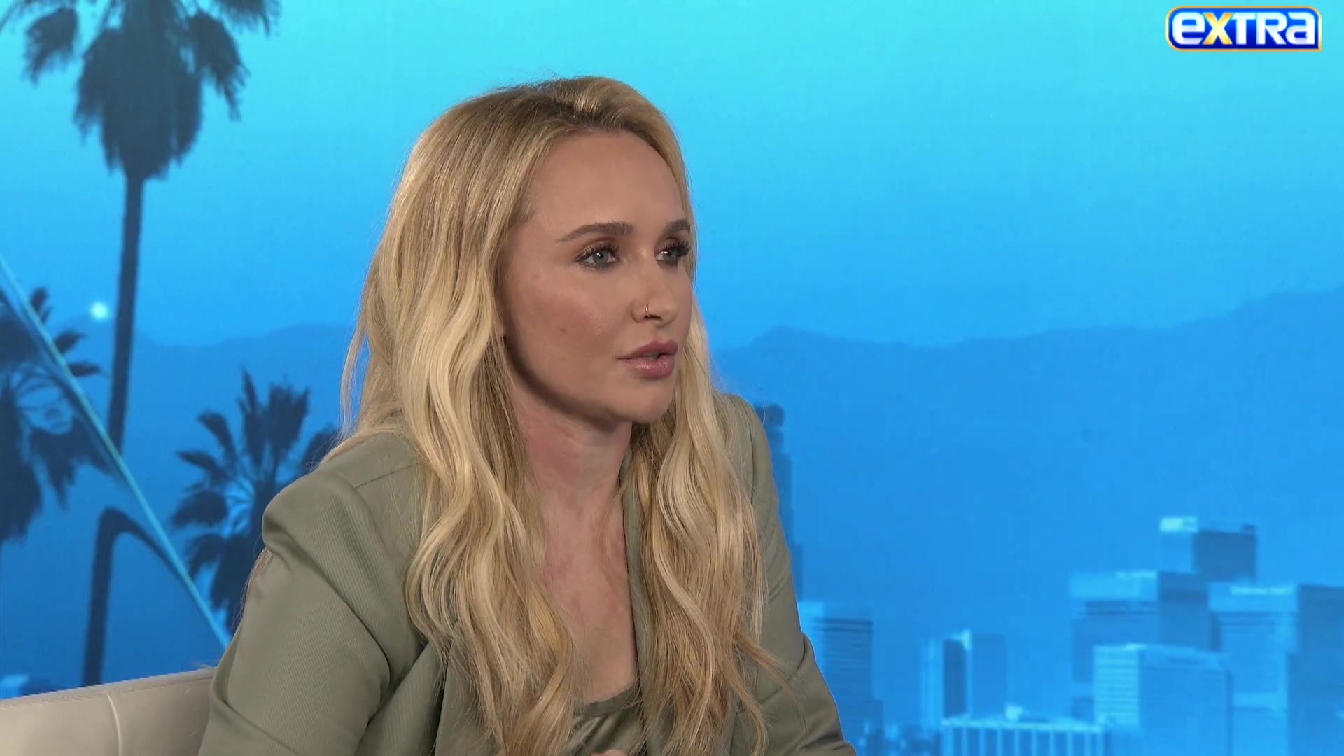 haydenpanettieresource_extratv_000439.jpg haydenpanettieresource_extratv_000439.jpg