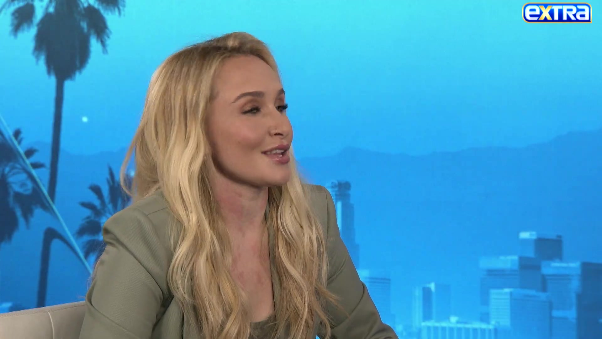 haydenpanettieresource_extratv_000640.jpg haydenpanettieresource_extratv_000640.jpg