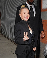 haydenpanettieresource_arrivingbooksigning_281229.jpg