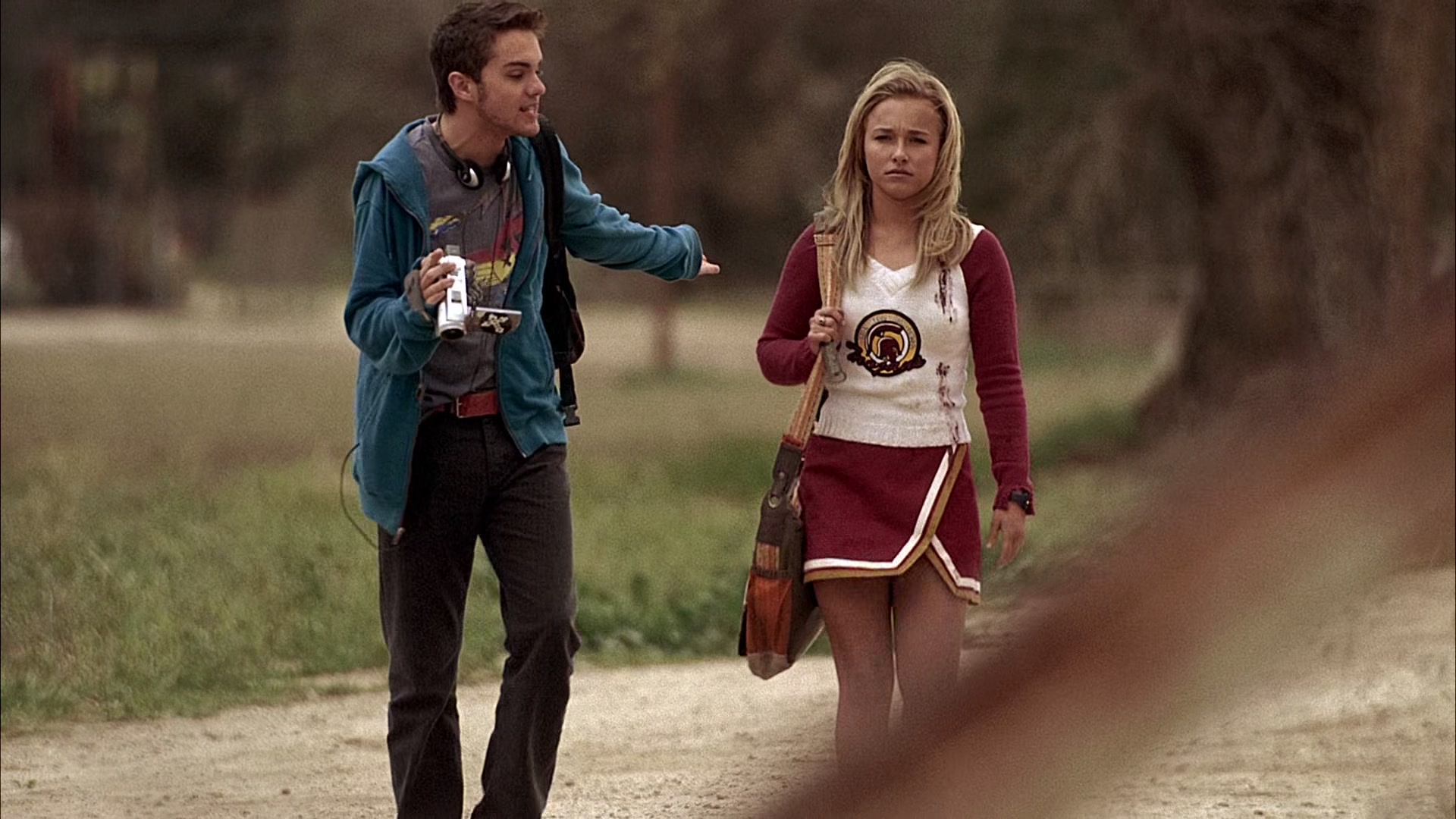 Heroes_S01E01_Genesis_1080p_BluRay_HPS_001825.jpg Heroes_S01E01_Genesis_1080p_BluRay_HPS_001825.jpg
