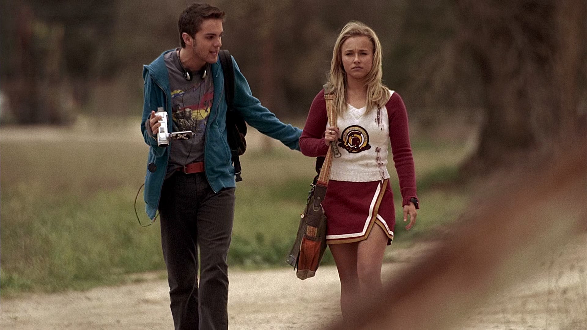 Heroes_S01E01_Genesis_1080p_BluRay_HPS_001828.jpg Heroes_S01E01_Genesis_1080p_BluRay_HPS_001828.jpg