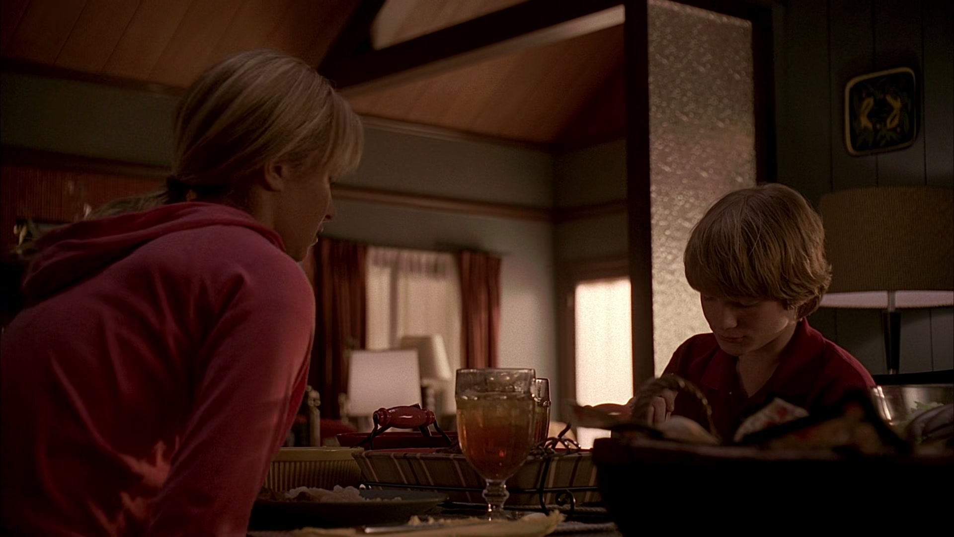 Heroes_S01E01_Genesis_1080p_BluRay_HPS_005736.jpg Heroes_S01E01_Genesis_1080p_BluRay_HPS_005736.jpg