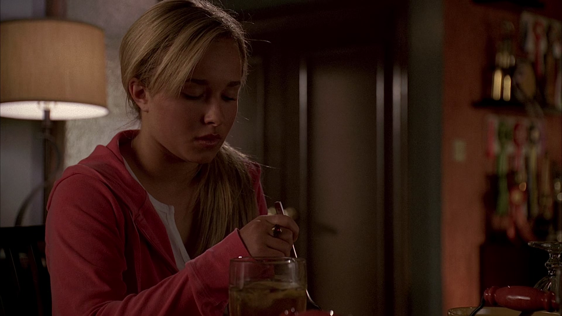 Heroes_S01E01_Genesis_1080p_BluRay_HPS_005915.jpg Heroes_S01E01_Genesis_1080p_BluRay_HPS_005915.jpg