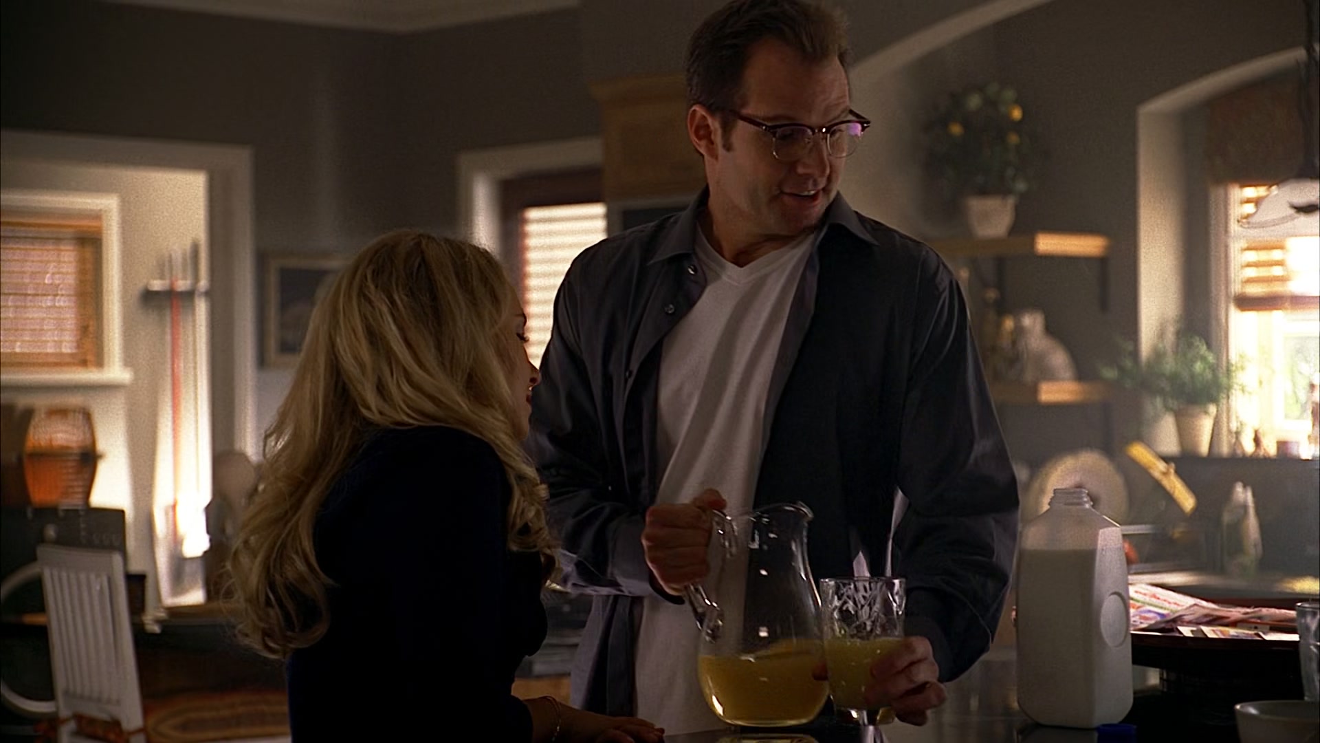 Heroes_S01E02_DontLookBack_1080p_BluRay_HPS_000470.jpg Heroes_S01E02_DontLookBack_1080p_BluRay_HPS_000470.jpg