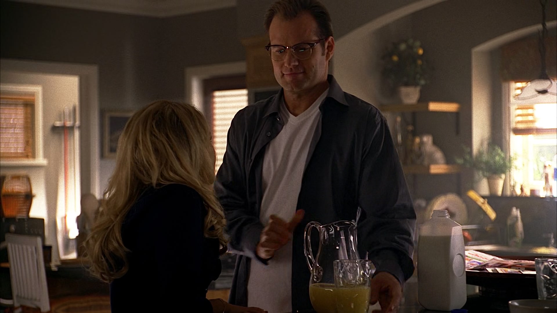 Heroes_S01E02_DontLookBack_1080p_BluRay_HPS_000473.jpg Heroes_S01E02_DontLookBack_1080p_BluRay_HPS_000473.jpg