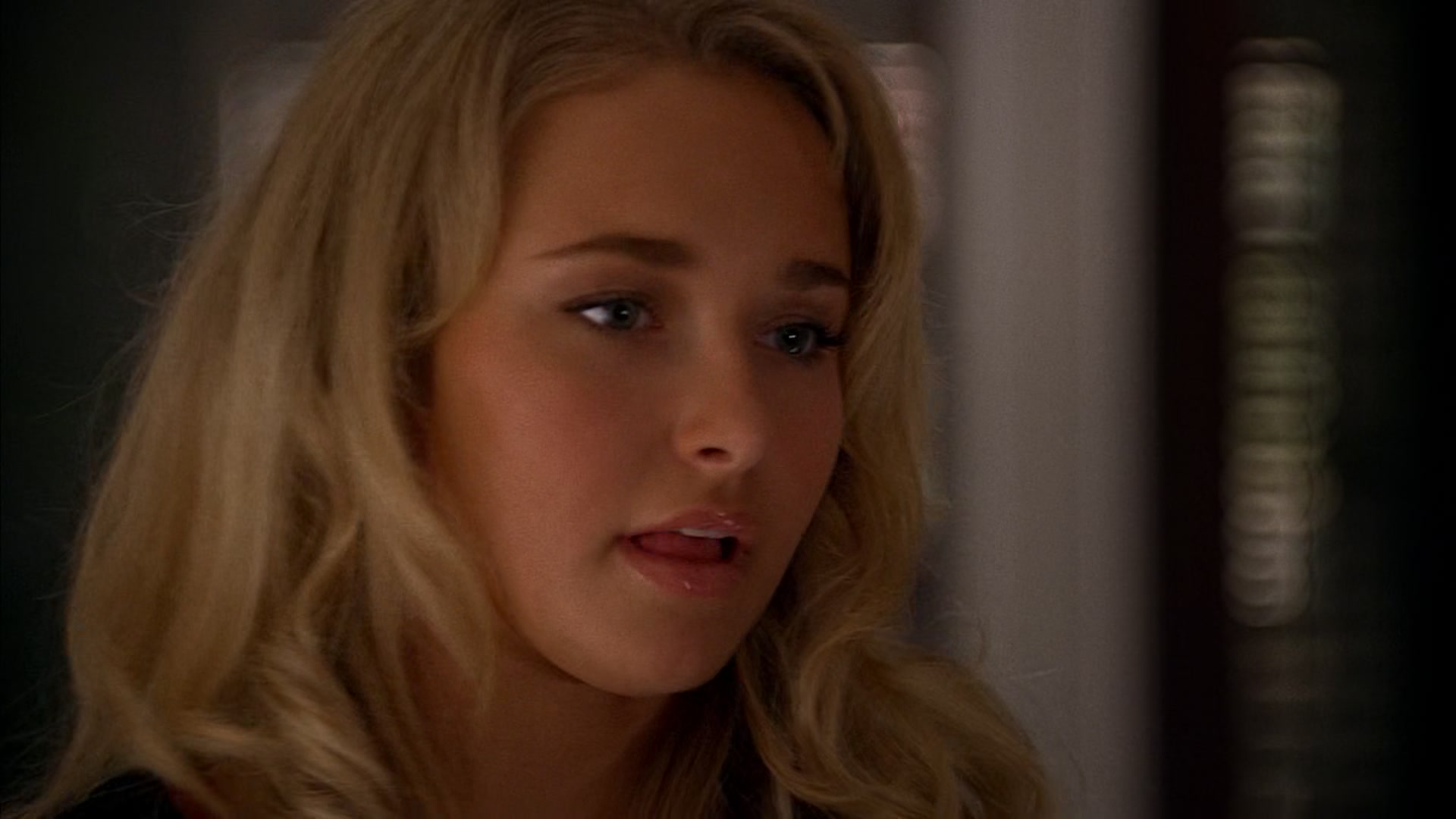 Heroes_S01E02_DontLookBack_1080p_BluRay_HPS_000514.jpg