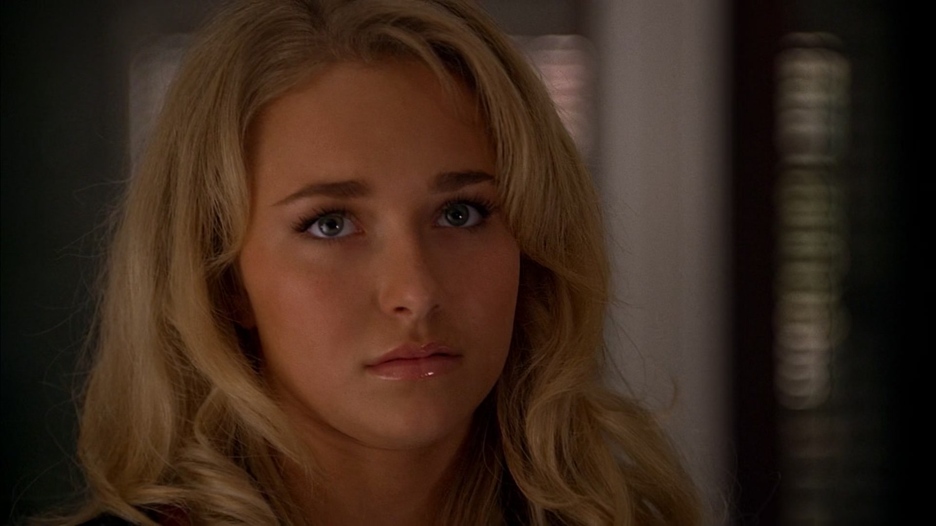 Heroes_S01E02_DontLookBack_1080p_BluRay_HPS_000527.jpg