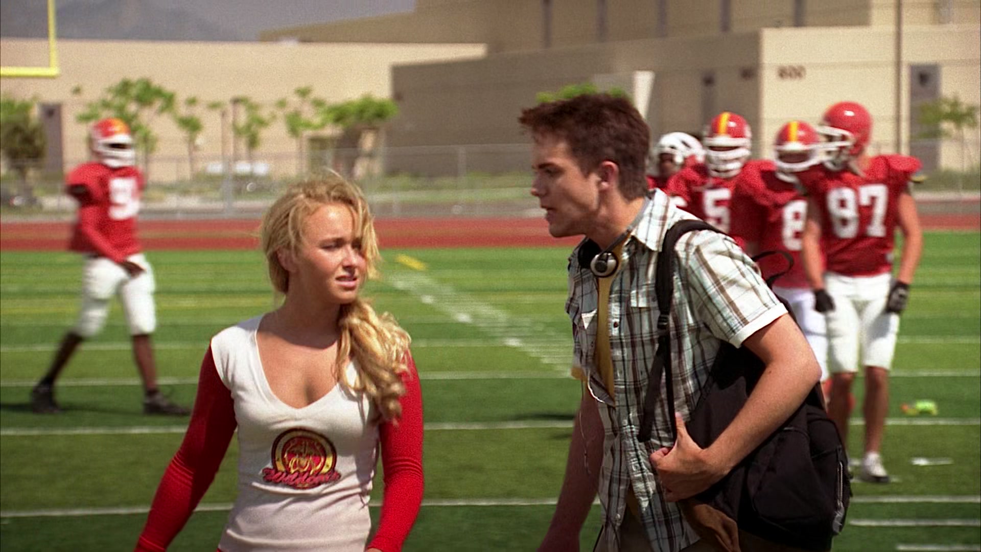 Heroes_S01E02_DontLookBack_1080p_BluRay_HPS_002691.jpg