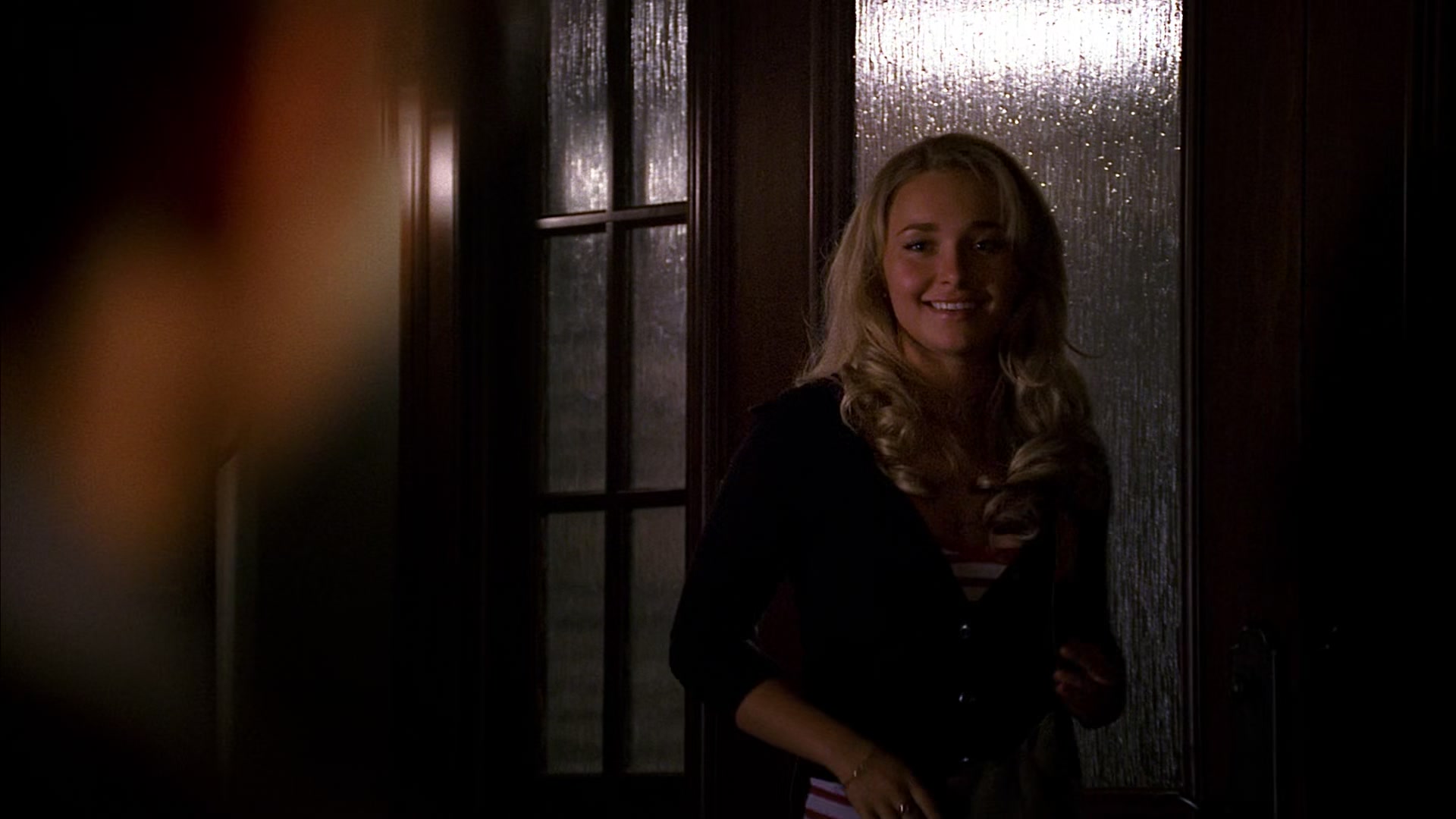Heroes_S01E02_DontLookBack_1080p_BluRay_HPS_004920.jpg
