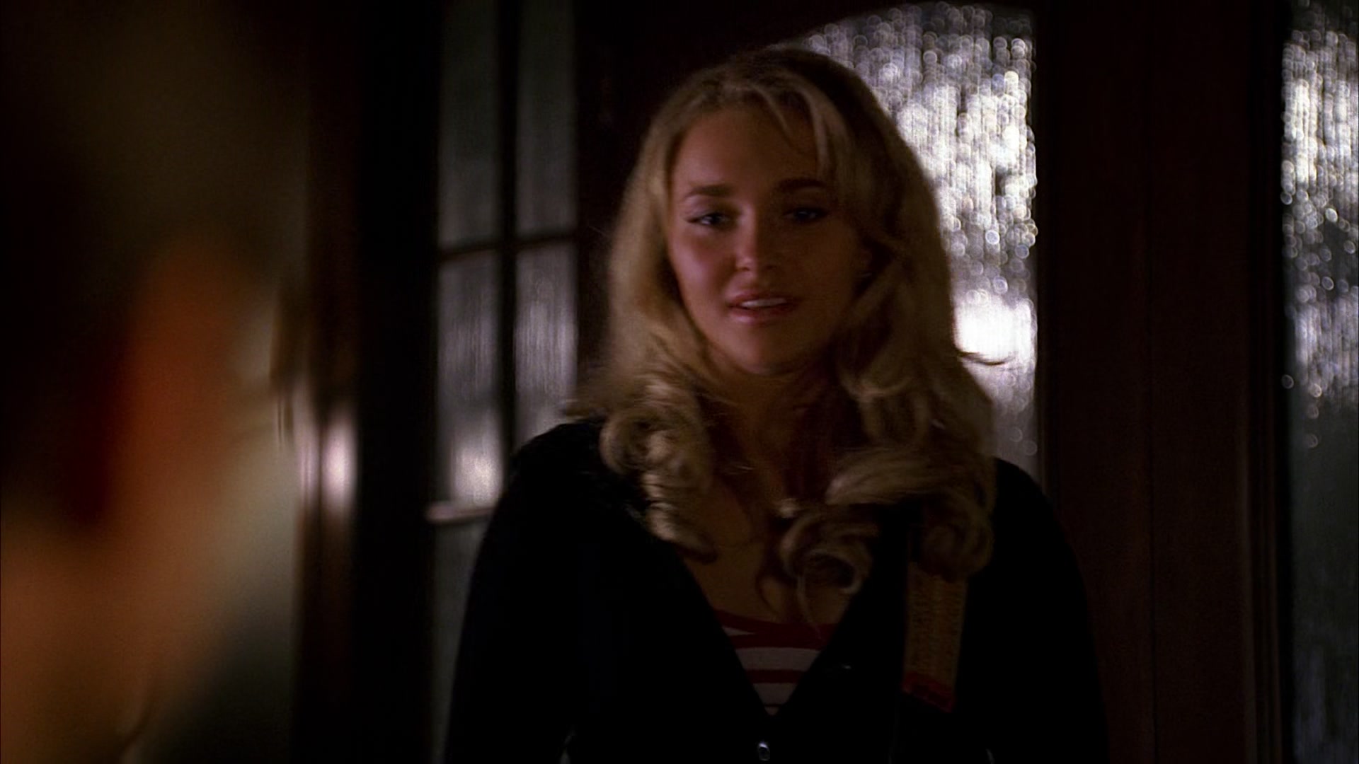 Heroes_S01E02_DontLookBack_1080p_BluRay_HPS_004927.jpg