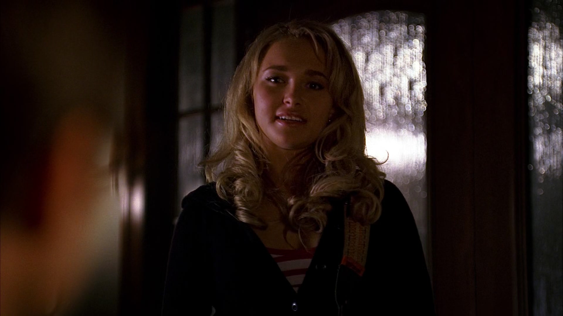 Heroes_S01E02_DontLookBack_1080p_BluRay_HPS_004929.jpg