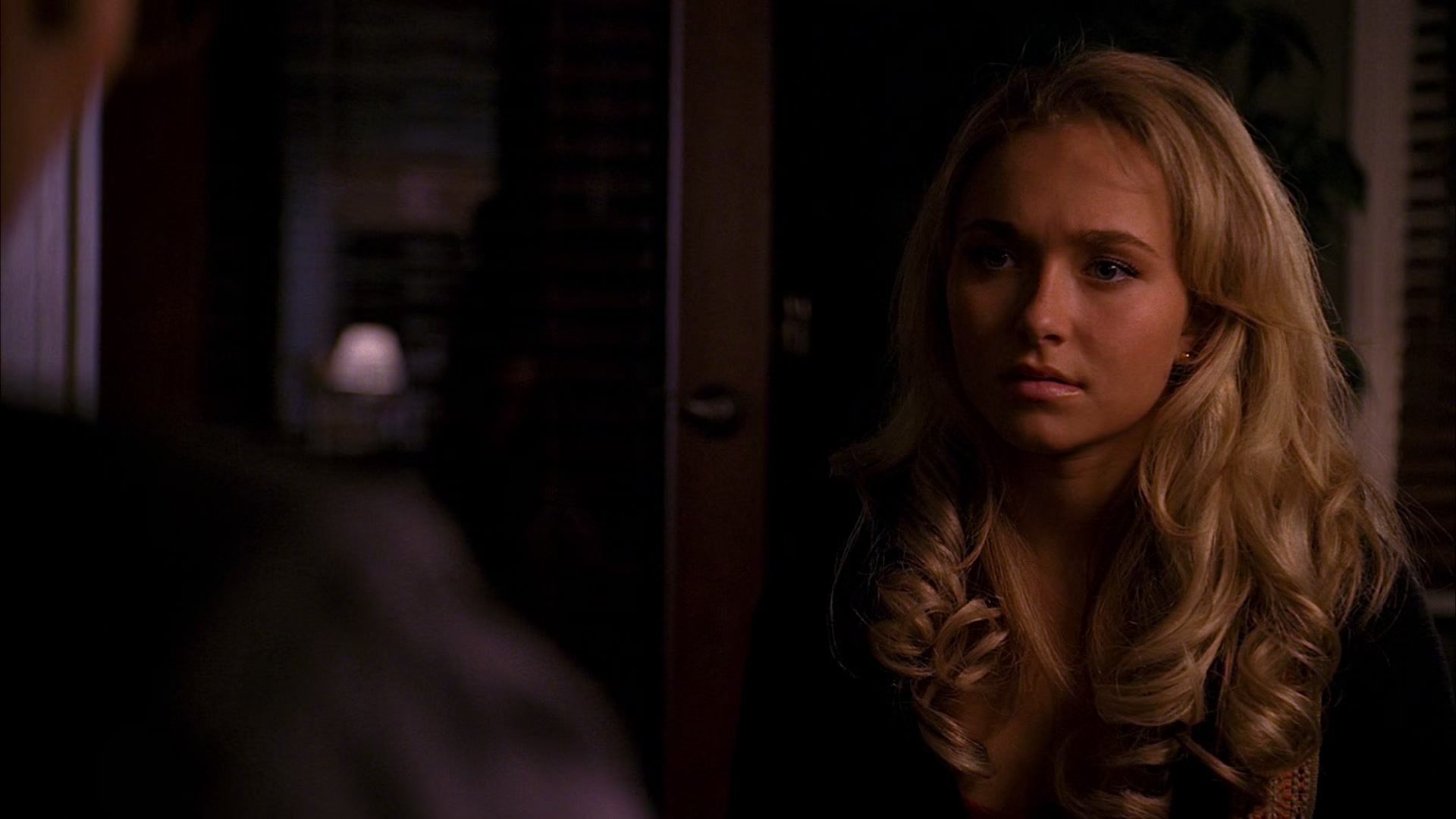 Heroes_S01E02_DontLookBack_1080p_BluRay_HPS_004960.jpg