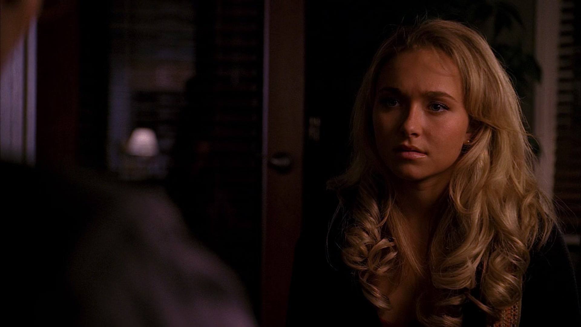 Heroes_S01E02_DontLookBack_1080p_BluRay_HPS_004961.jpg