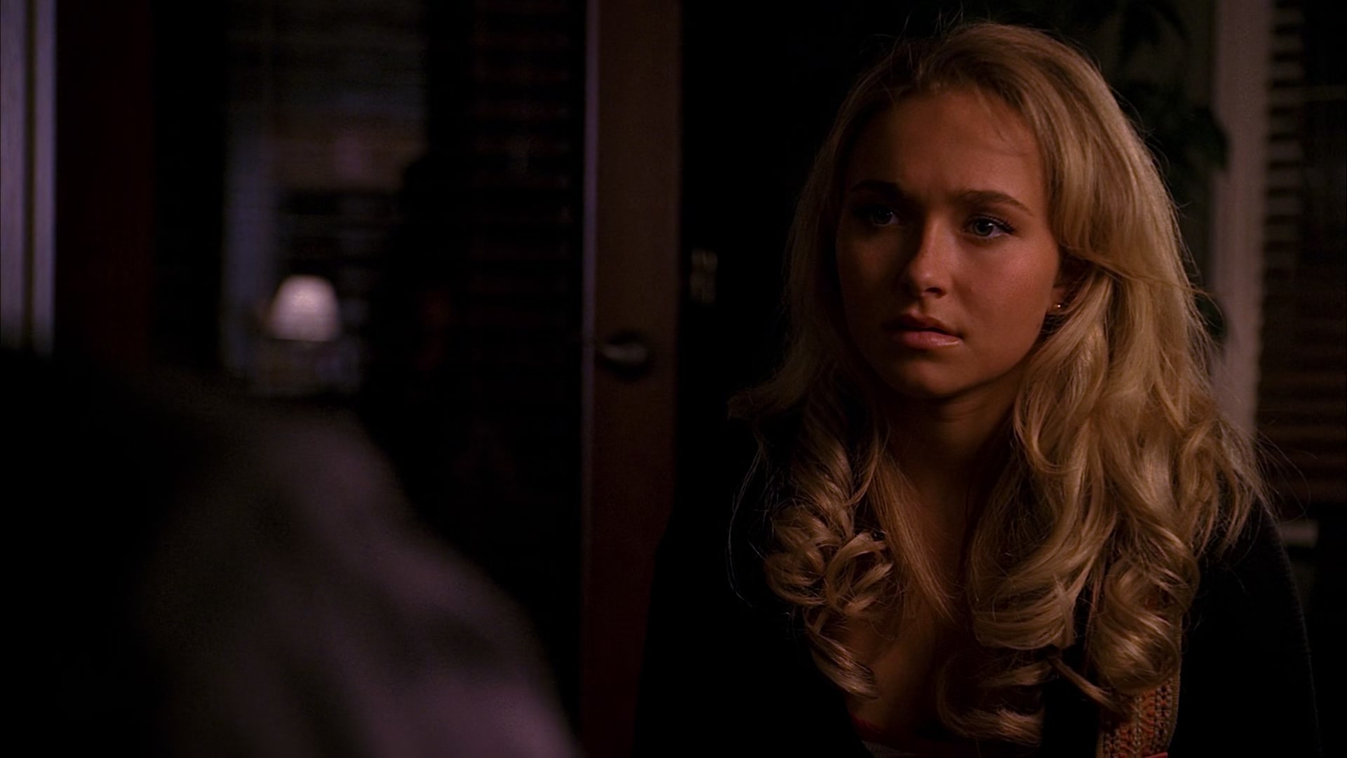 Heroes_S01E02_DontLookBack_1080p_BluRay_HPS_004966.jpg Heroes_S01E02_DontLookBack_1080p_BluRay_HPS_004966.jpg