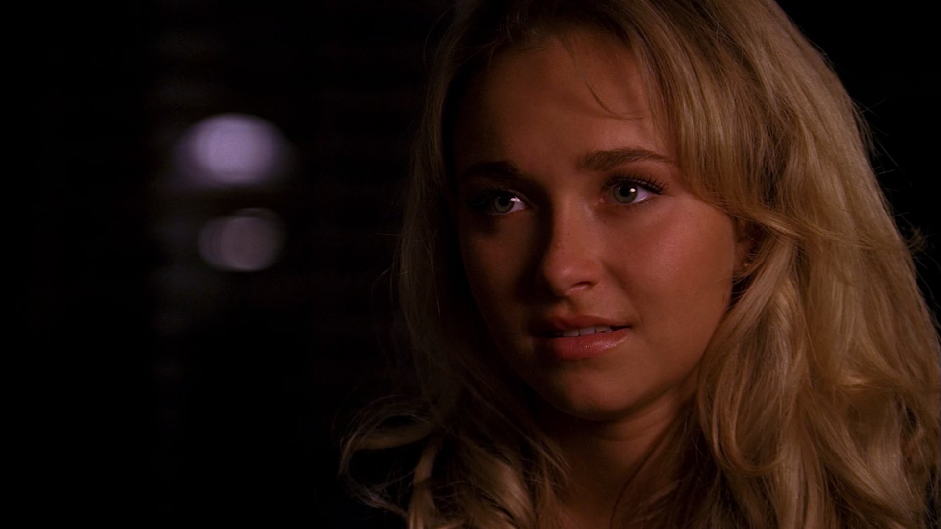 Heroes_S01E02_DontLookBack_1080p_BluRay_HPS_004998.jpg