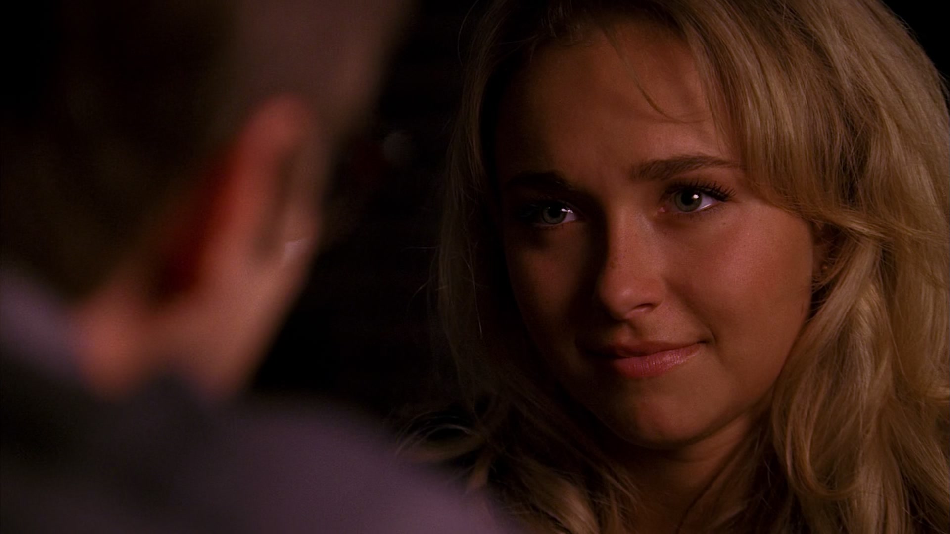 Heroes_S01E02_DontLookBack_1080p_BluRay_HPS_005025.jpg