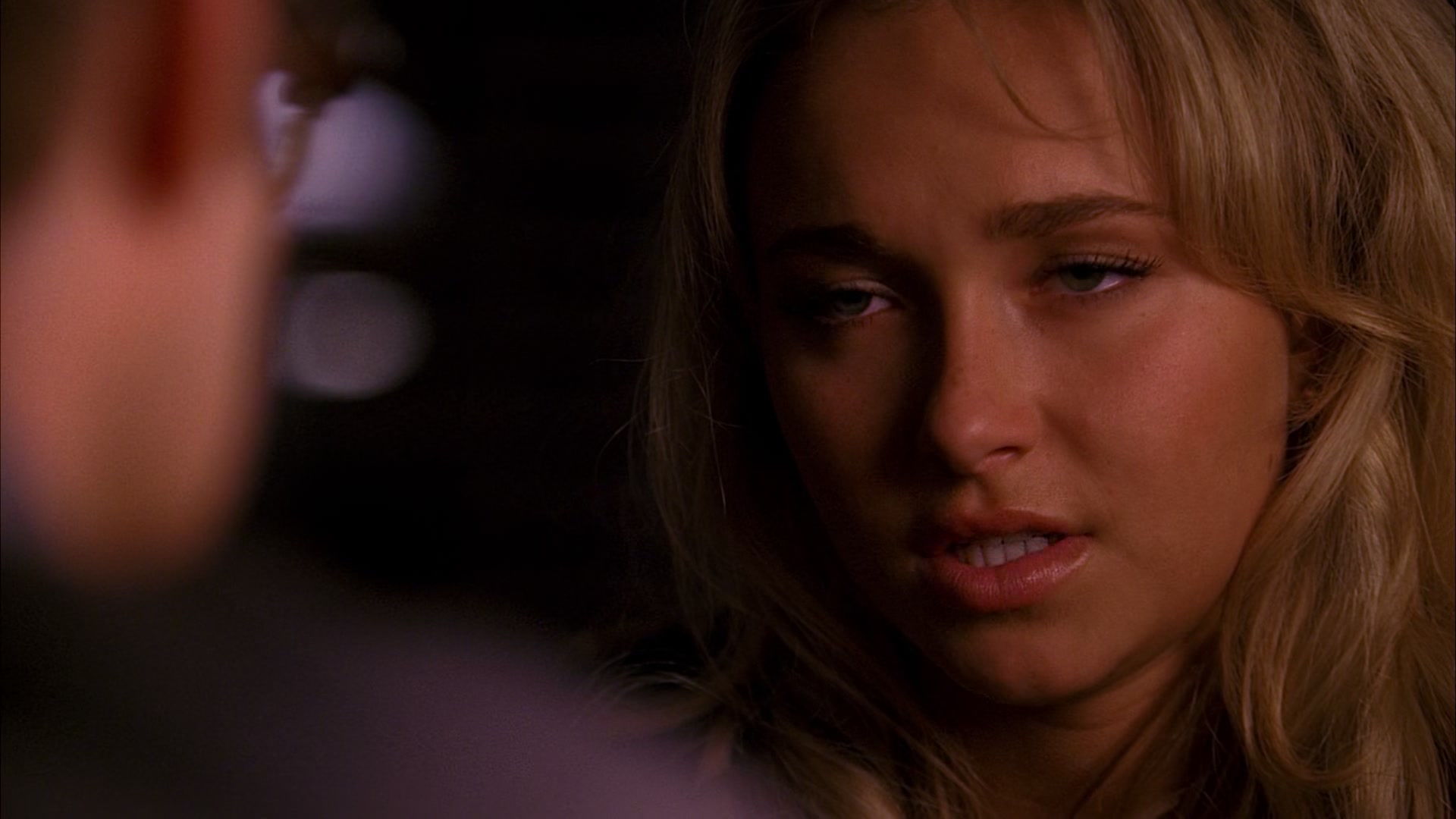 Heroes_S01E02_DontLookBack_1080p_BluRay_HPS_005065.jpg