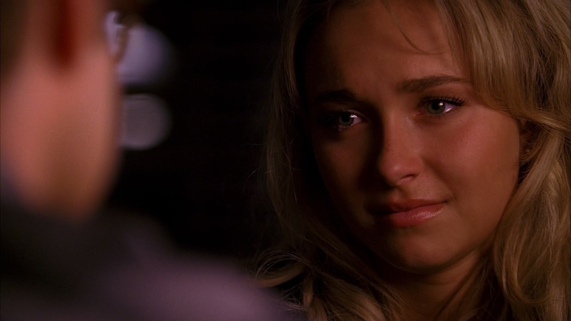 Heroes_S01E02_DontLookBack_1080p_BluRay_HPS_005089.jpg