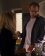 Heroes_S01E02_DontLookBack_1080p_BluRay_HPS_000457.jpg