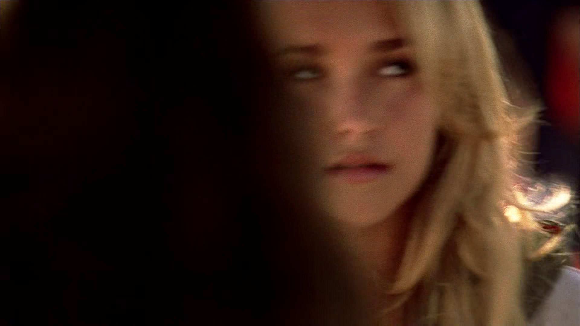 Heroes_S01E03_One_Giant_Leap_1080p_BluRay_HPS_000620.jpg