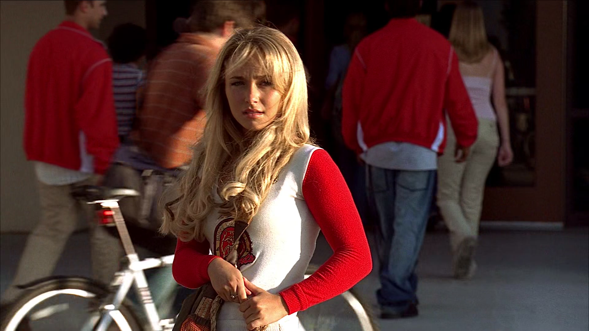 Heroes_S01E03_One_Giant_Leap_1080p_BluRay_HPS_000639.jpg