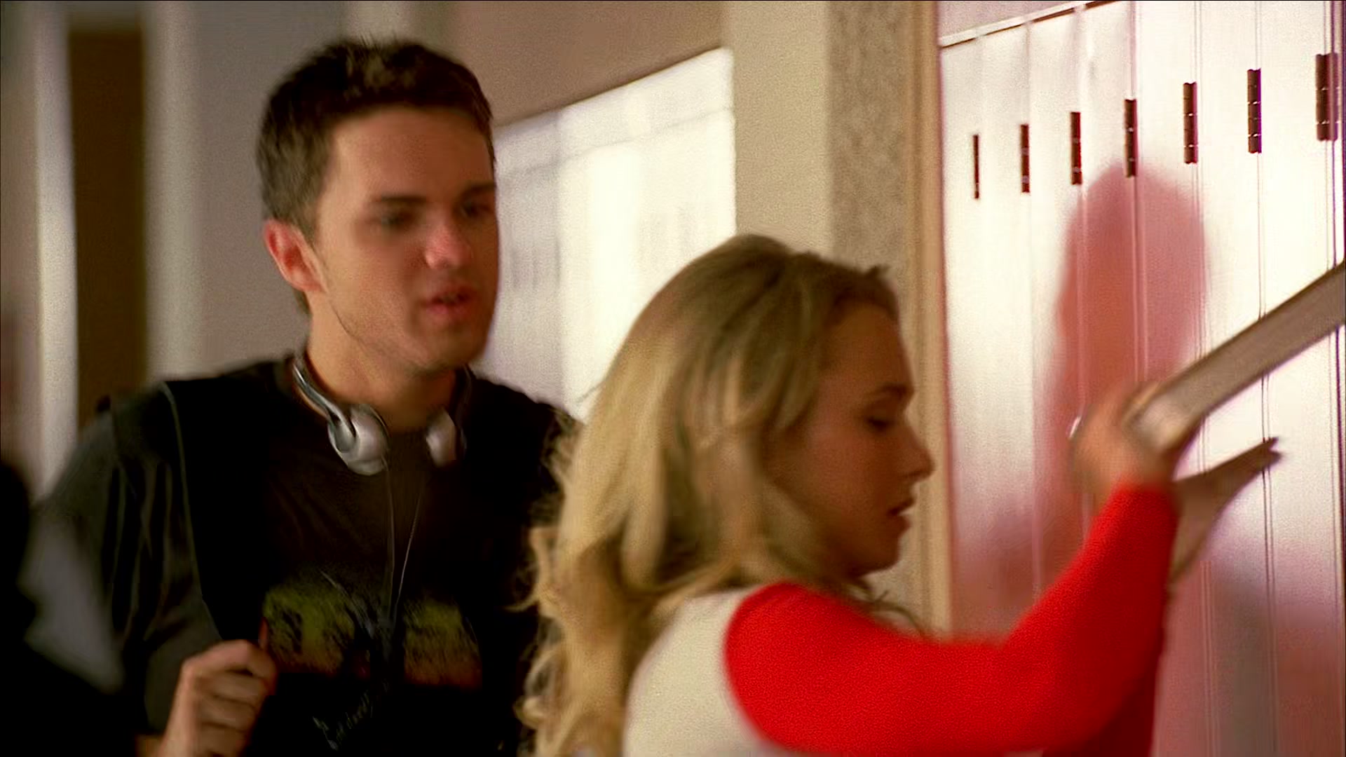 Heroes_S01E03_One_Giant_Leap_1080p_BluRay_HPS_001824.jpg