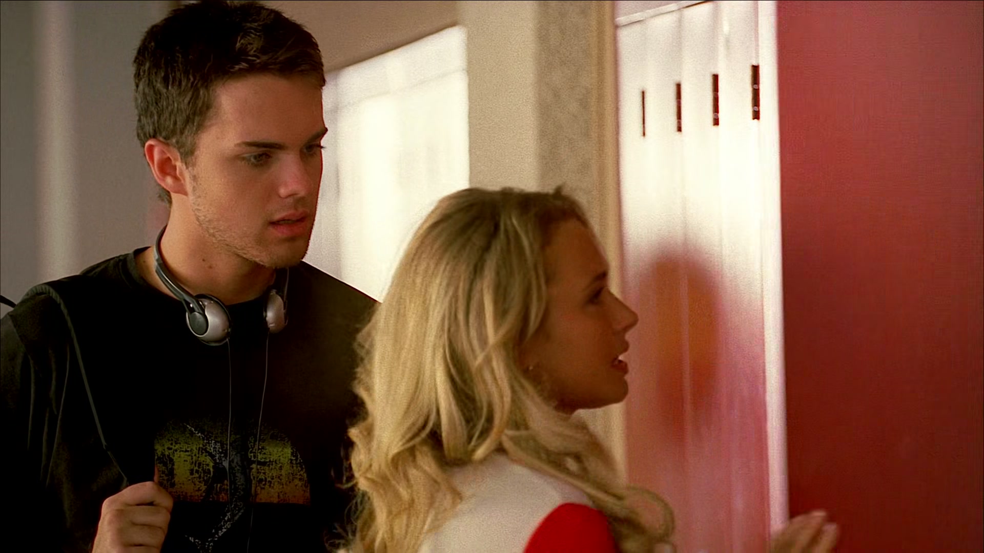 Heroes_S01E03_One_Giant_Leap_1080p_BluRay_HPS_001848.jpg