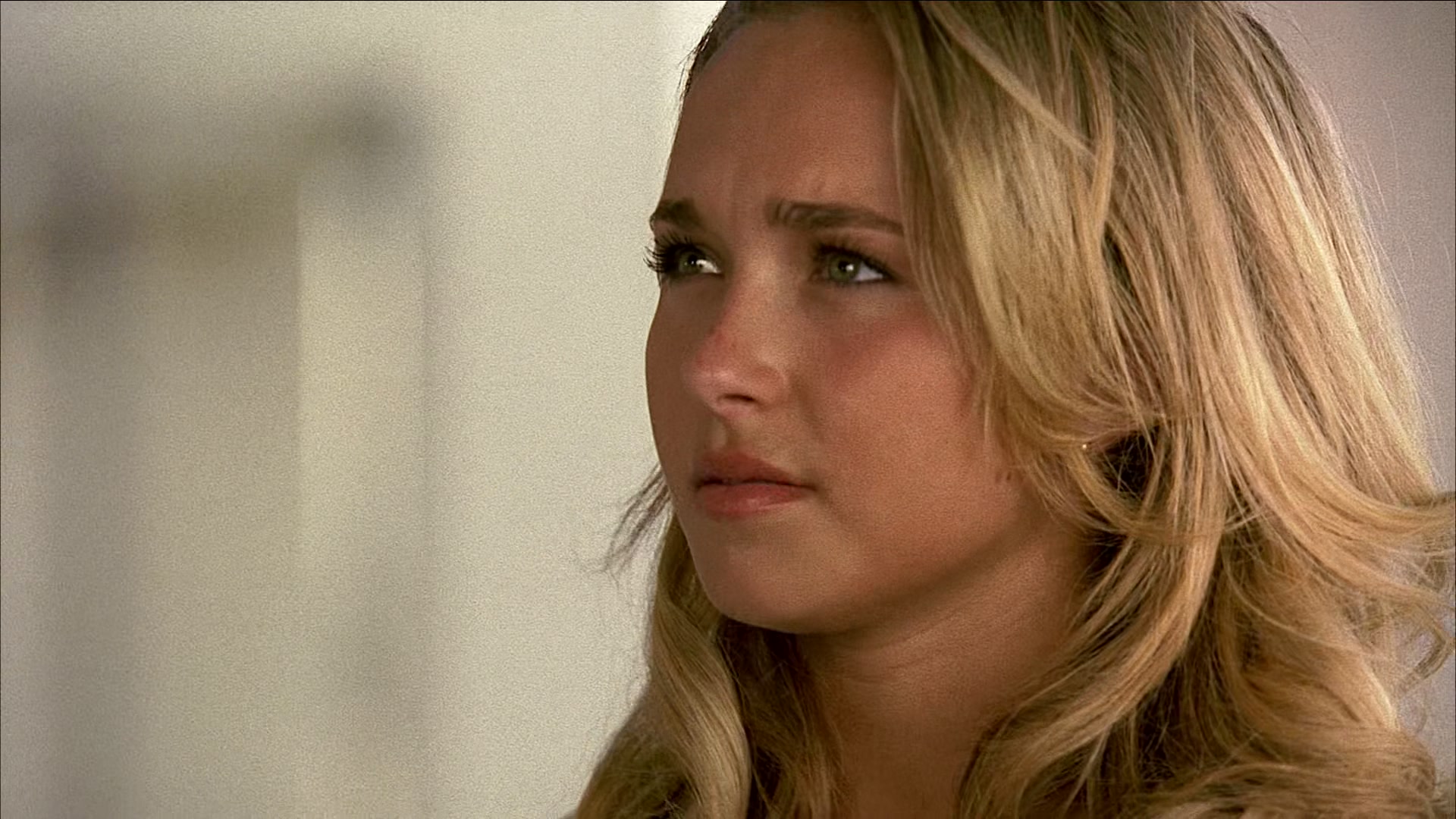 Heroes_S01E03_One_Giant_Leap_1080p_BluRay_HPS_001896.jpg