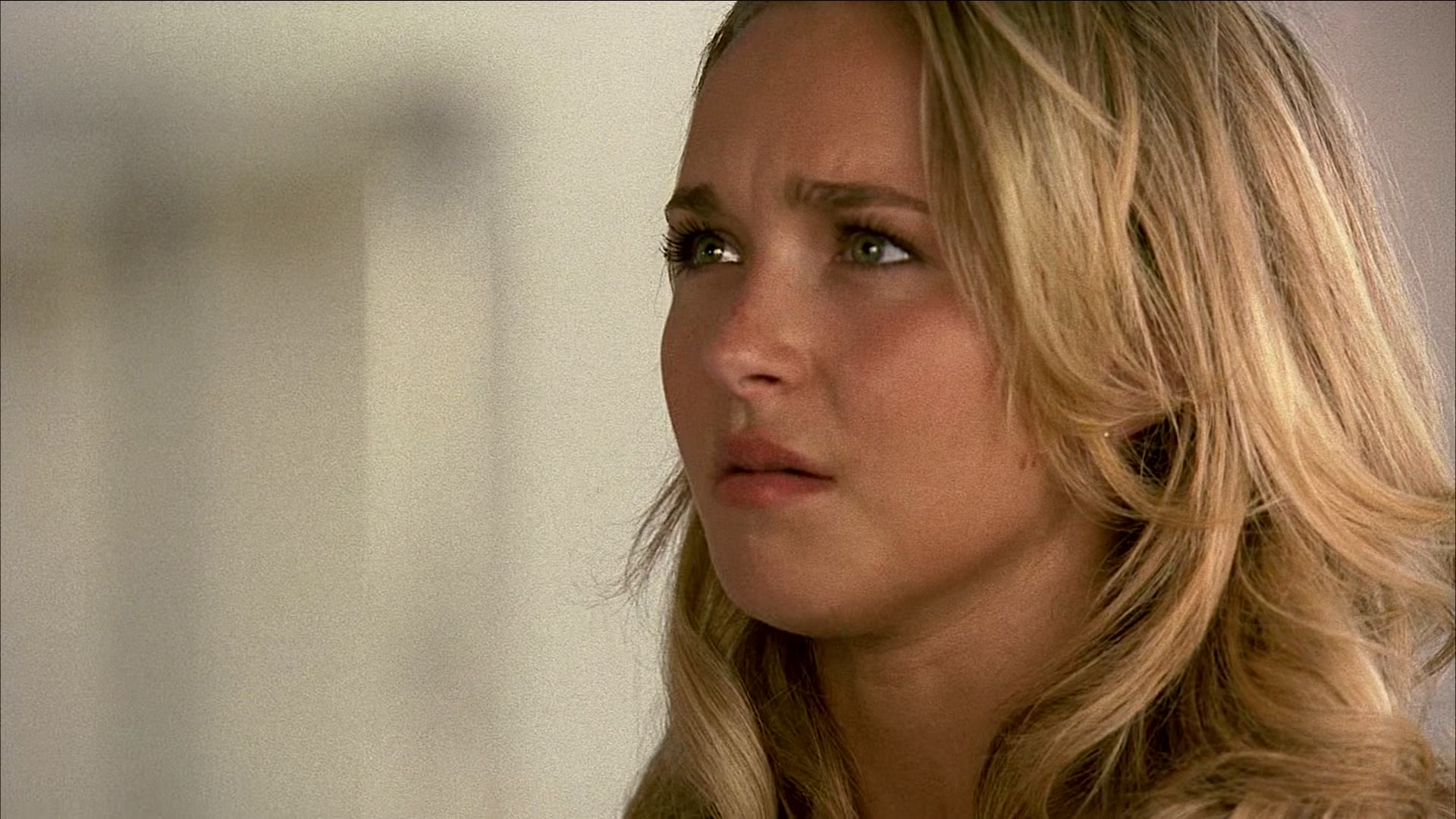 Heroes_S01E03_One_Giant_Leap_1080p_BluRay_HPS_001906.jpg