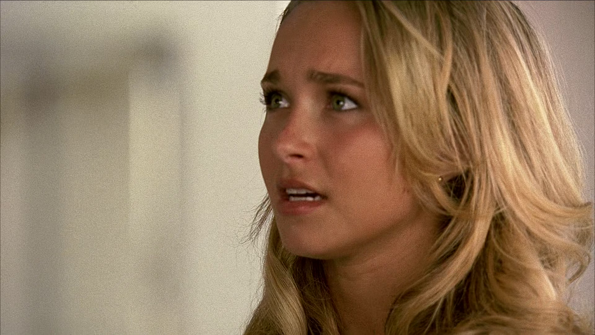 Heroes_S01E03_One_Giant_Leap_1080p_BluRay_HPS_001915.jpg