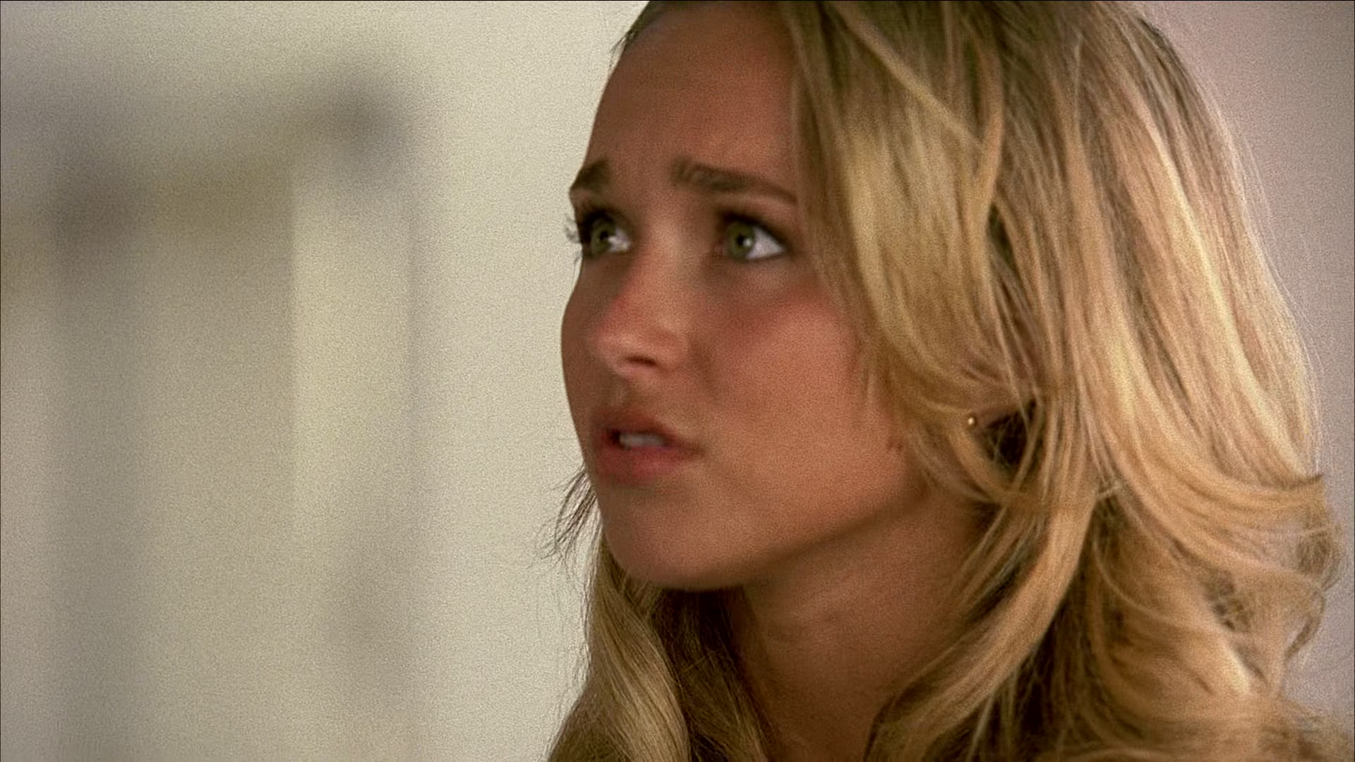 Heroes_S01E03_One_Giant_Leap_1080p_BluRay_HPS_001916.jpg
