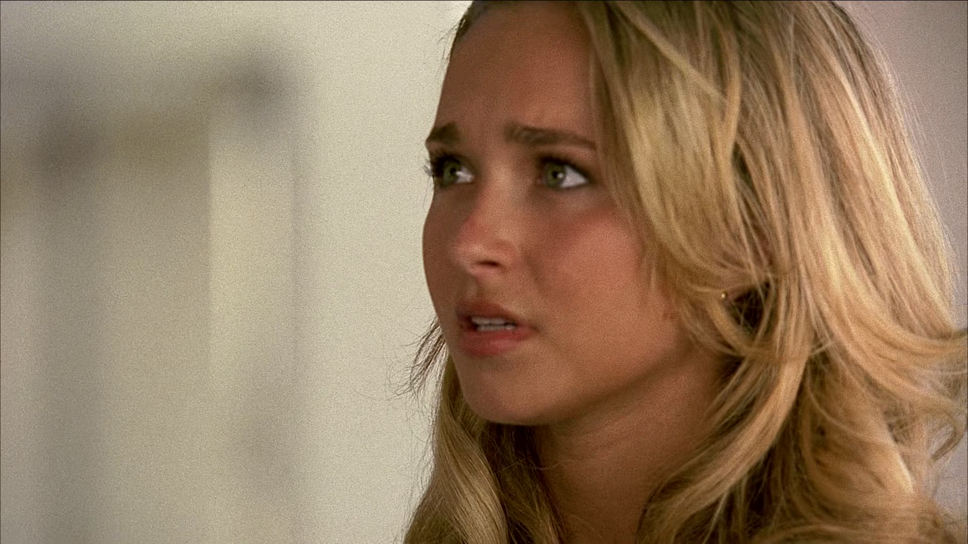 Heroes_S01E03_One_Giant_Leap_1080p_BluRay_HPS_001918.jpg