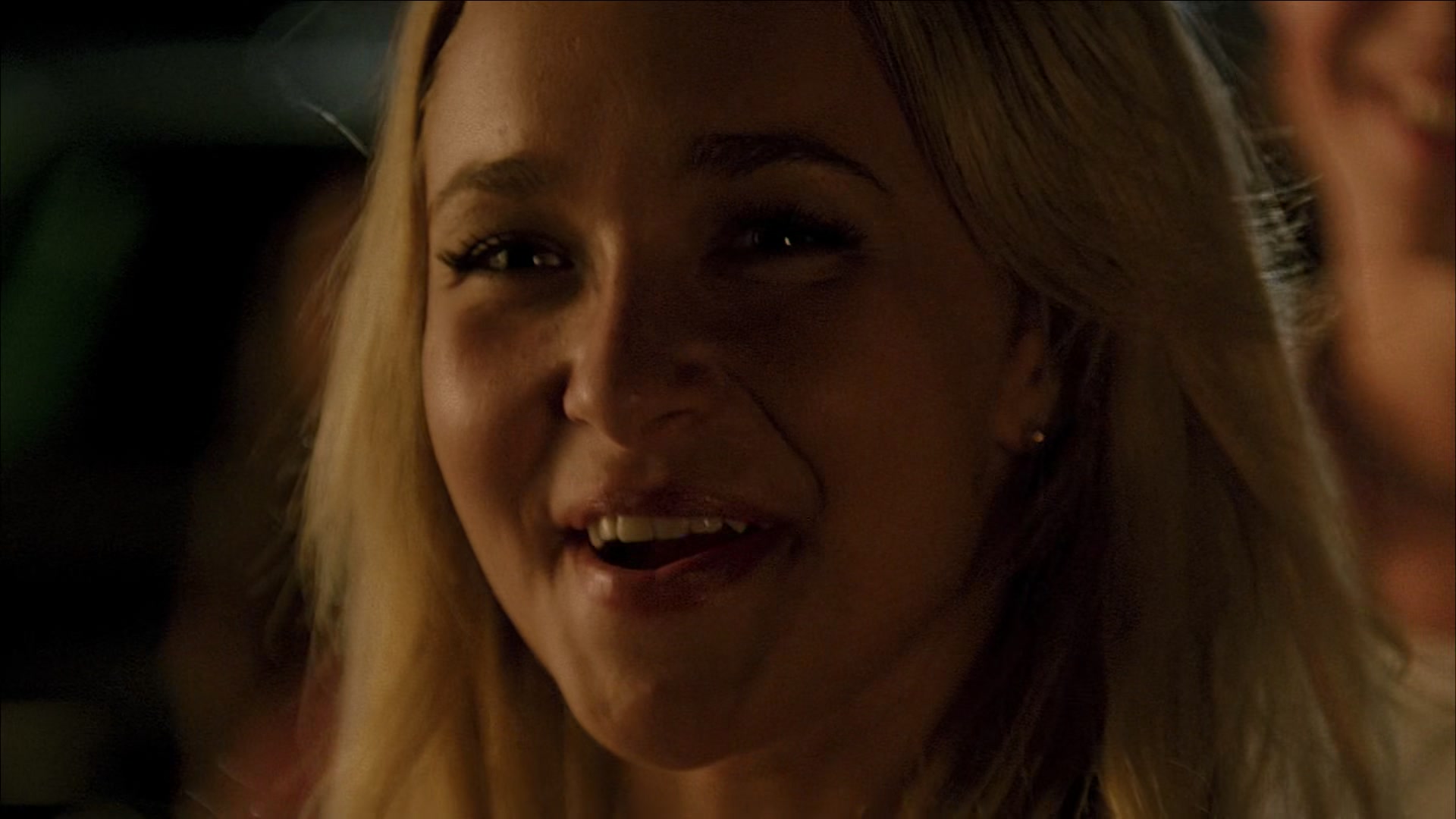 Heroes_S01E03_One_Giant_Leap_1080p_BluRay_HPS_004107.jpg