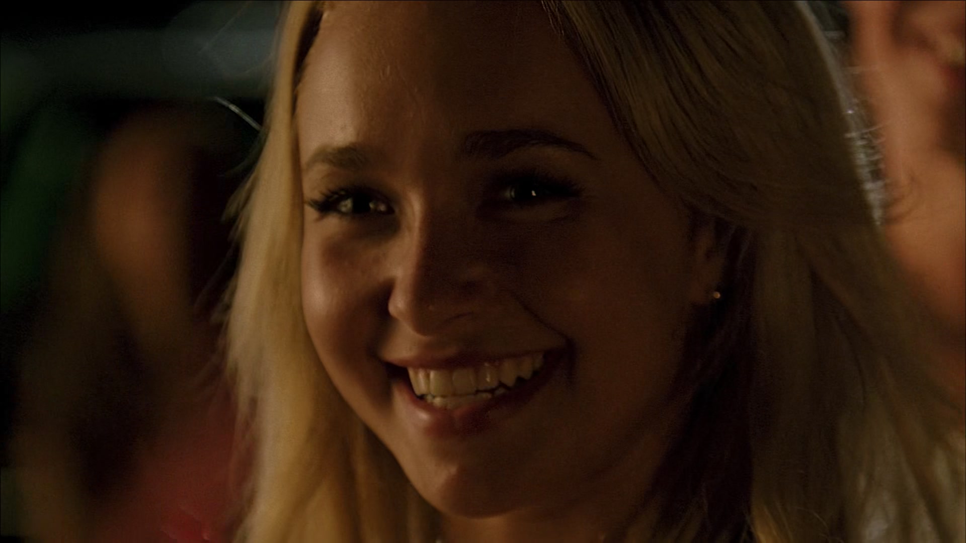 Heroes_S01E03_One_Giant_Leap_1080p_BluRay_HPS_004108.jpg Heroes_S01E03_One_Giant_Leap_1080p_BluRay_HPS_004108.jpg