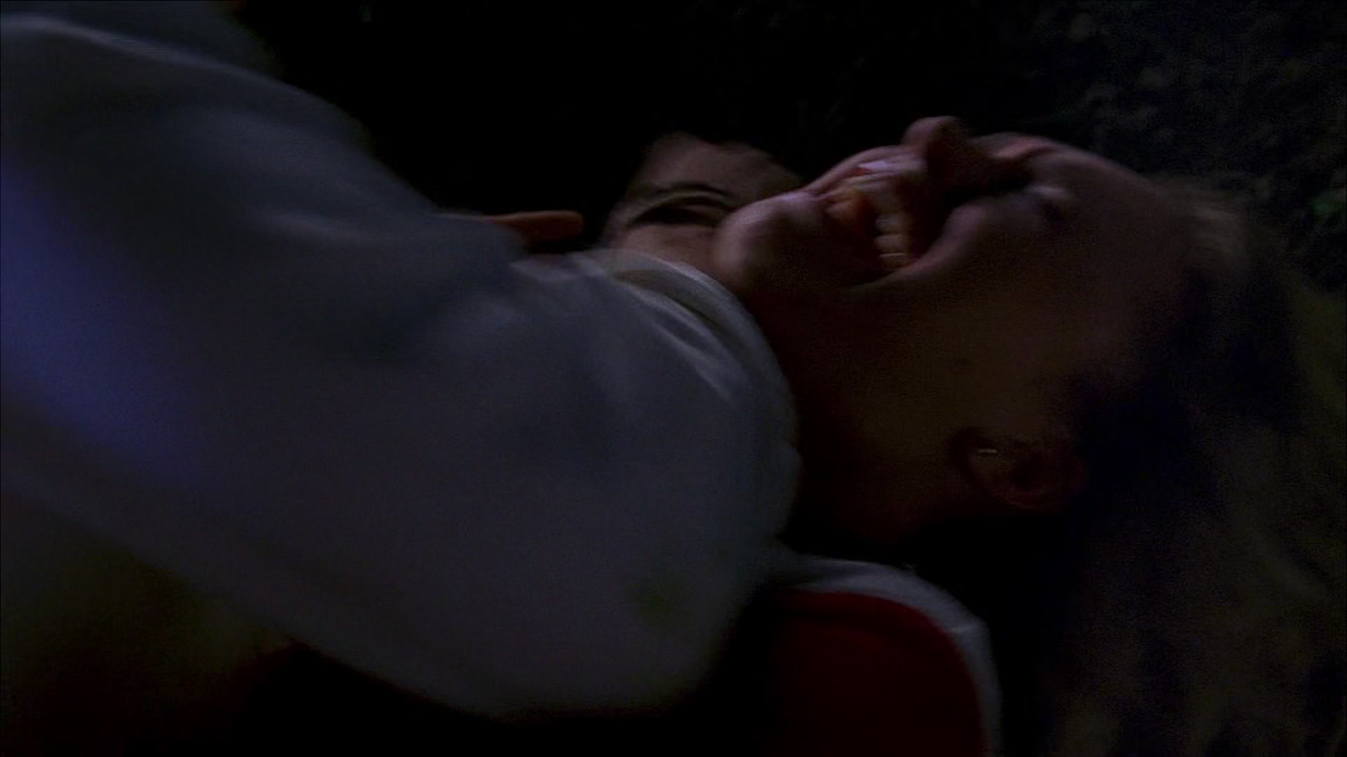 Heroes_S01E03_One_Giant_Leap_1080p_BluRay_HPS_004507.jpg
