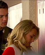 Heroes_S01E03_One_Giant_Leap_1080p_BluRay_HPS_001839.jpg