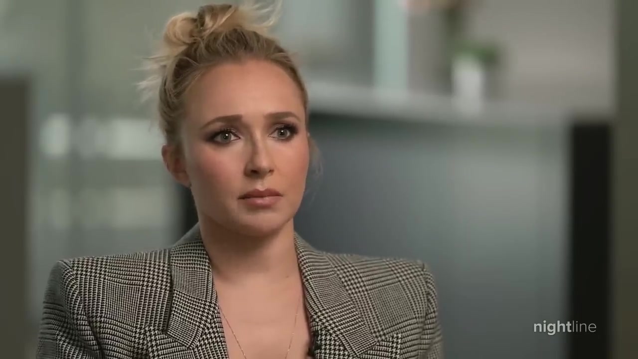ABCNews_Intervie_2022_0328.jpg