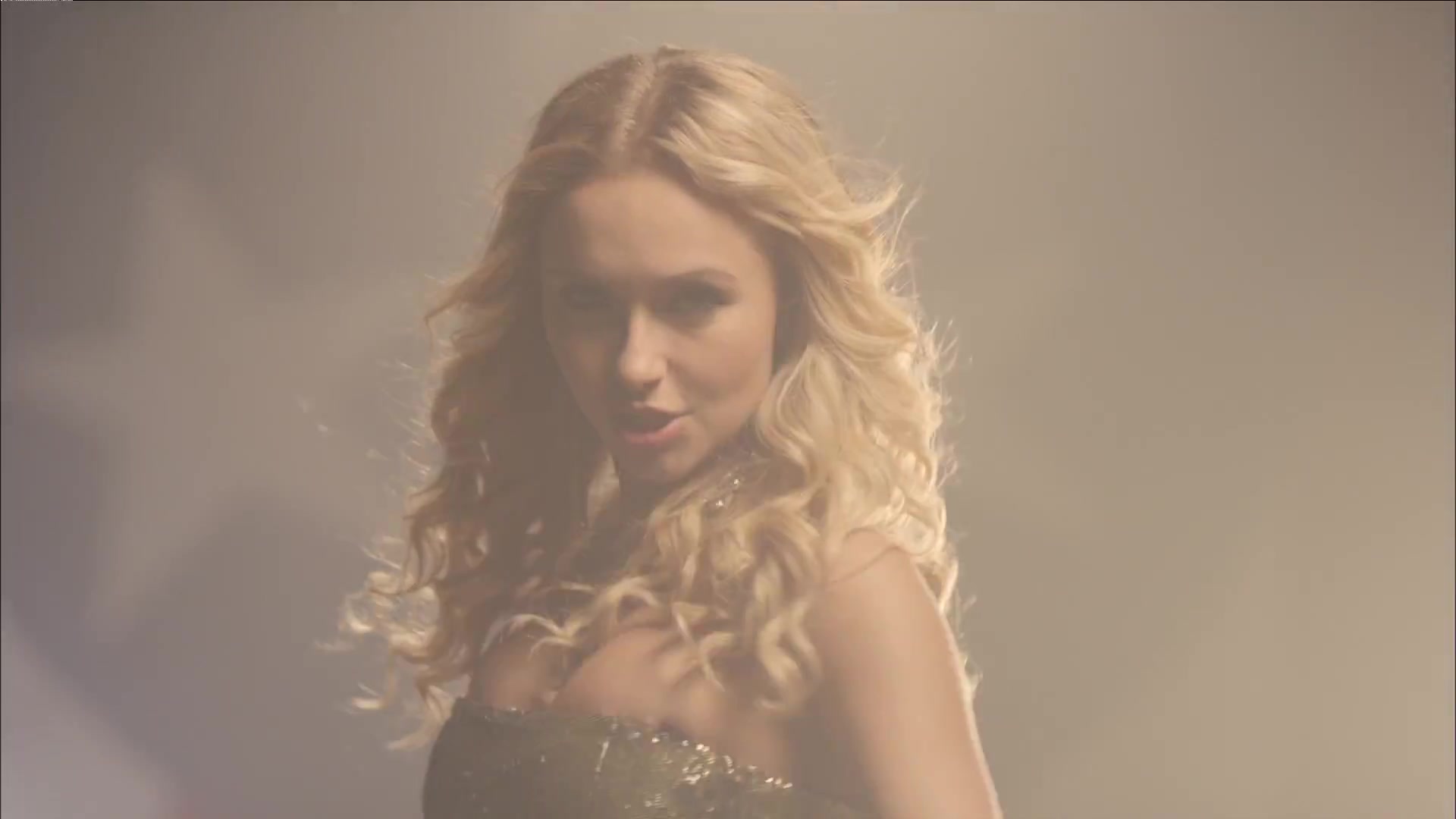HaydenPanettiere_Telescope_MusicVideo_108.jpg HaydenPanettiere_Telescope_MusicVideo_108.jpg