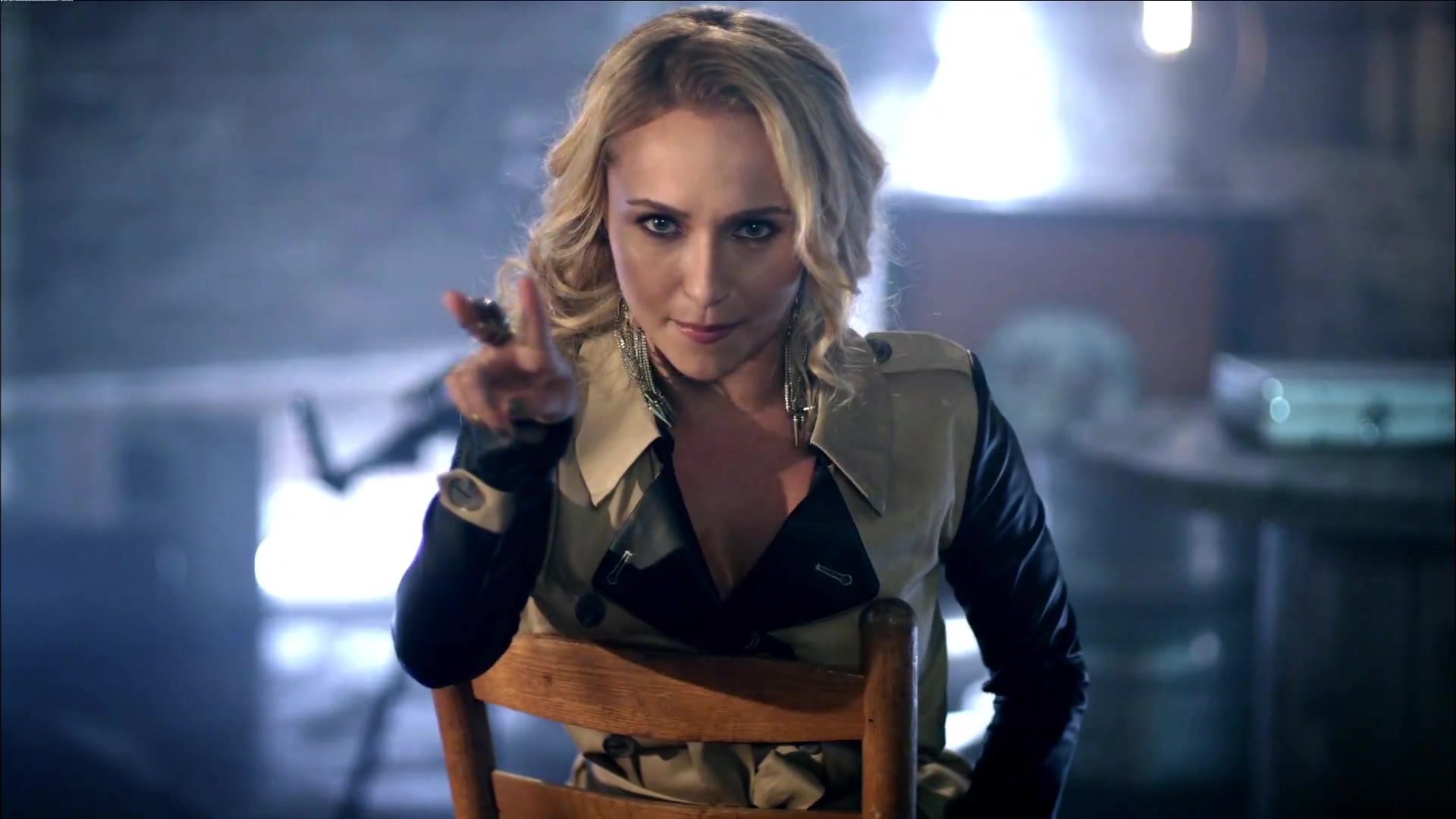 HaydenPanettiere_Telescope_MusicVideo_206.jpg