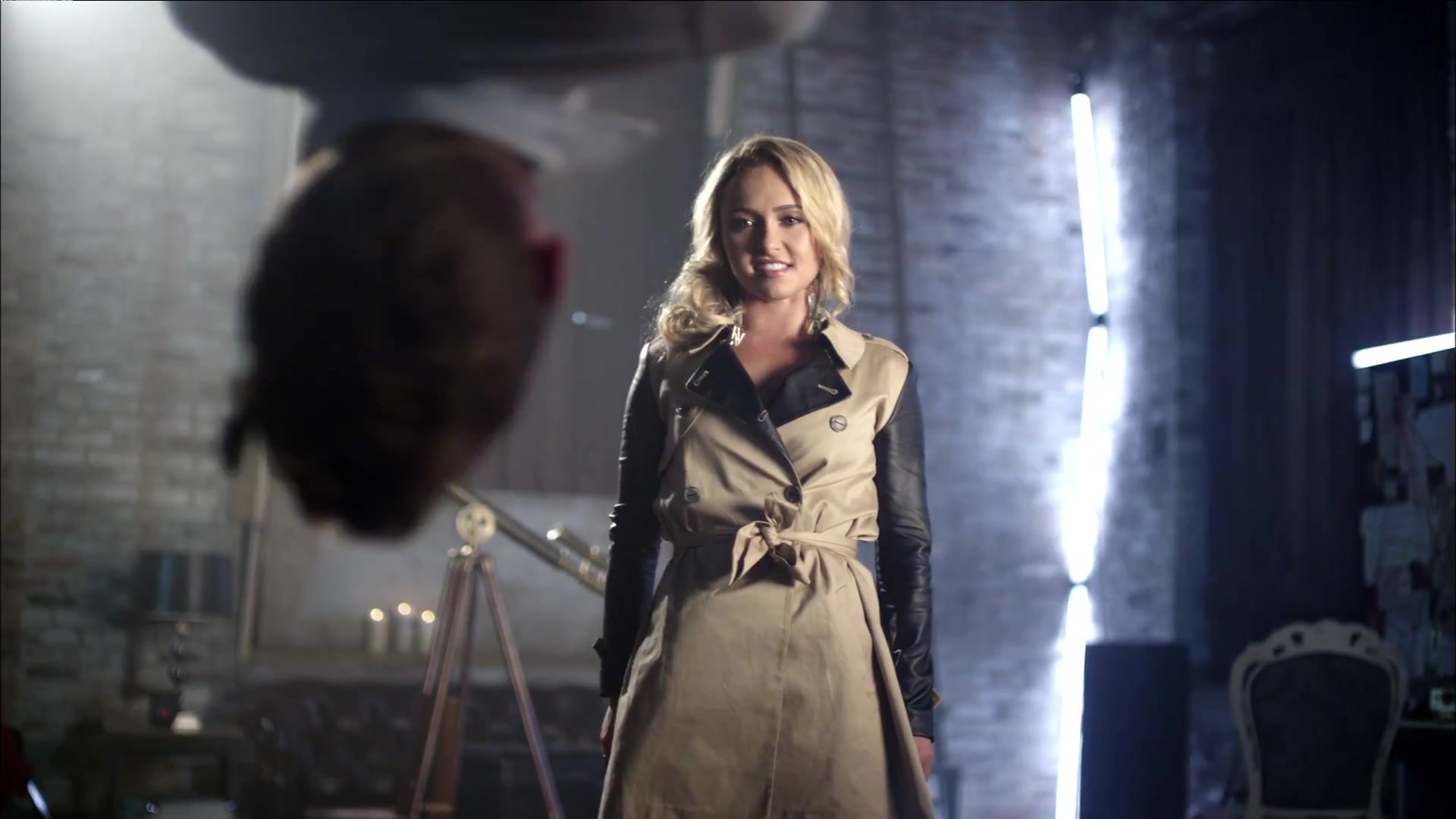 HaydenPanettiere_Telescope_MusicVideo_212.jpg