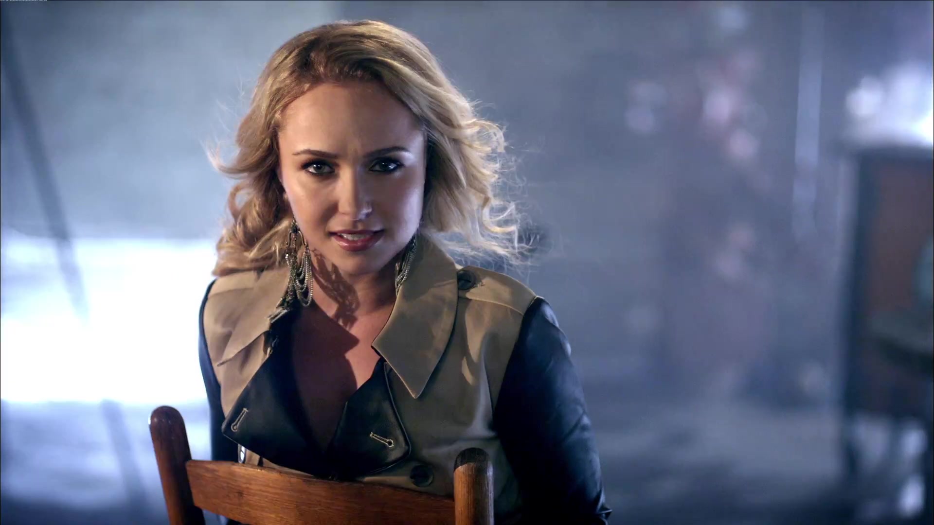 HaydenPanettiere_Telescope_MusicVideo_253.jpg