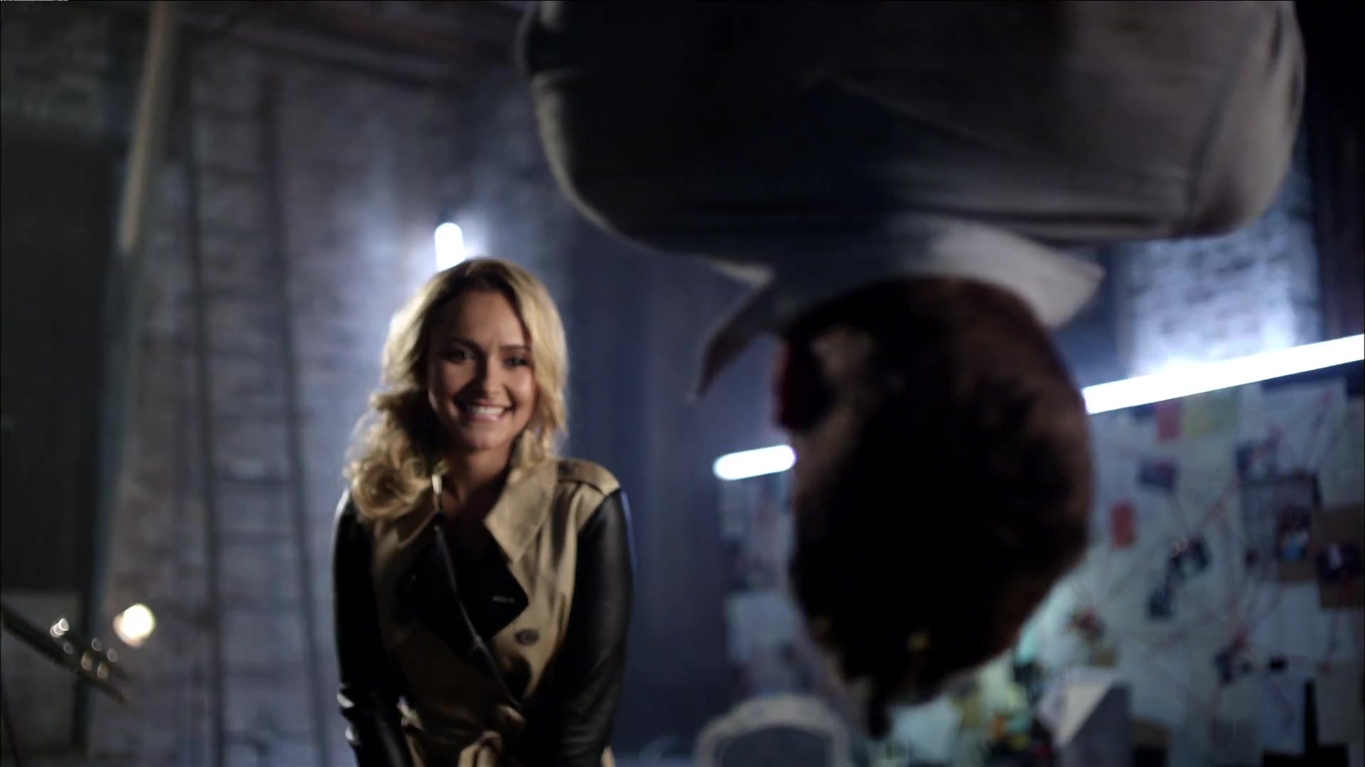 HaydenPanettiere_Telescope_MusicVideo_273.jpg