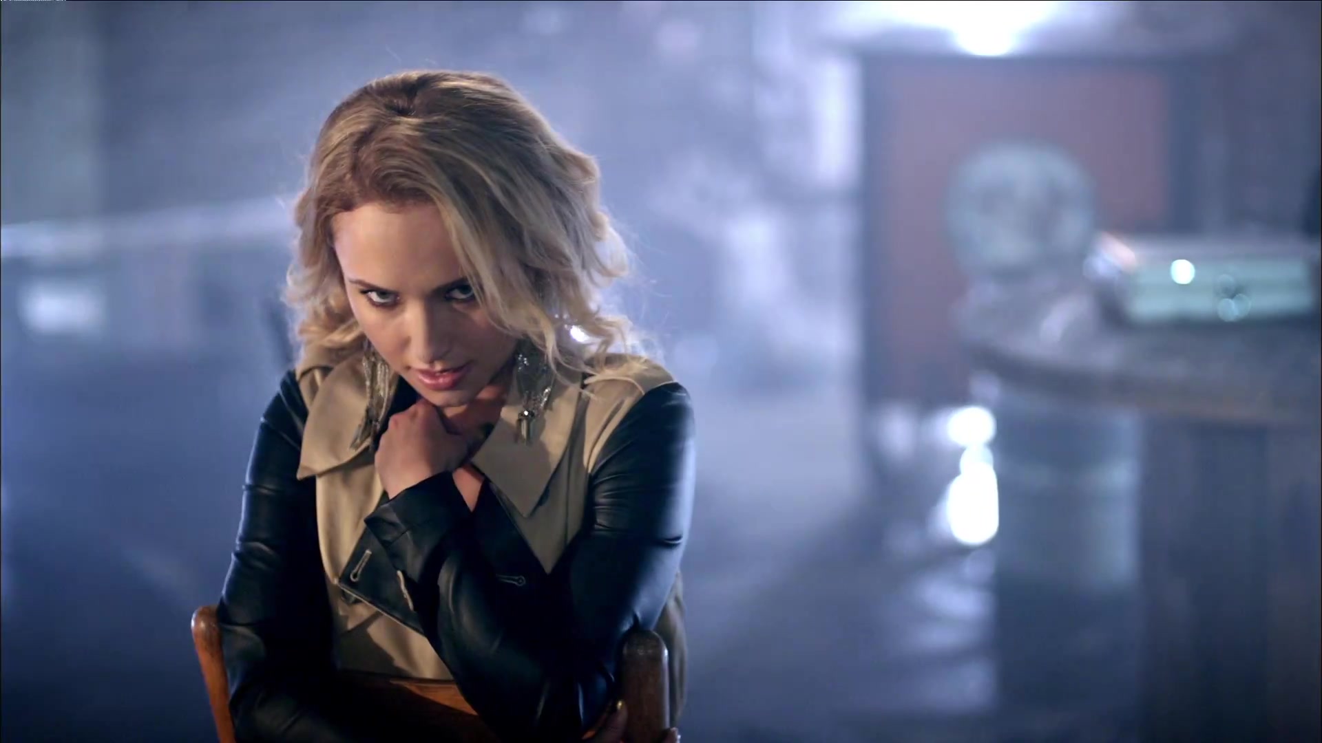 HaydenPanettiere_Telescope_MusicVideo_290.jpg HaydenPanettiere_Telescope_MusicVideo_290.jpg