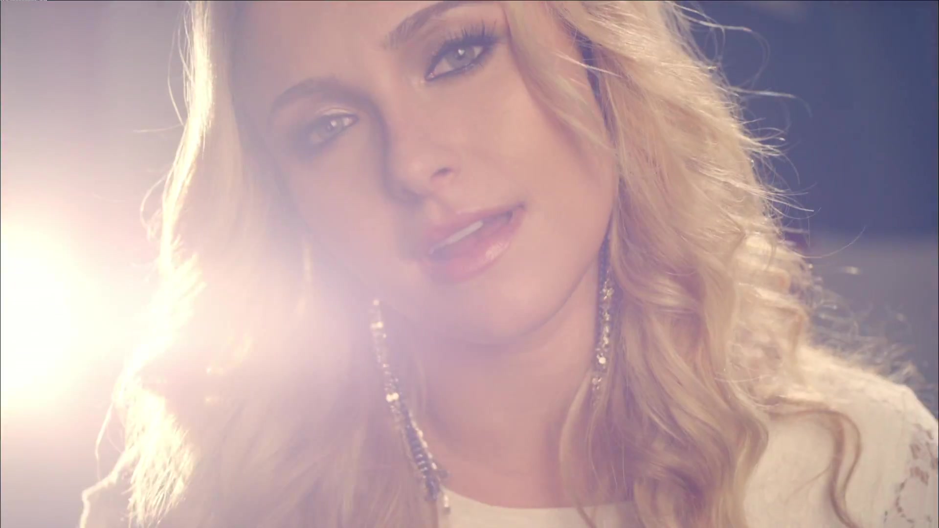 HaydenPanettiere_Telescope_MusicVideo_362.jpg HaydenPanettiere_Telescope_MusicVideo_362.jpg