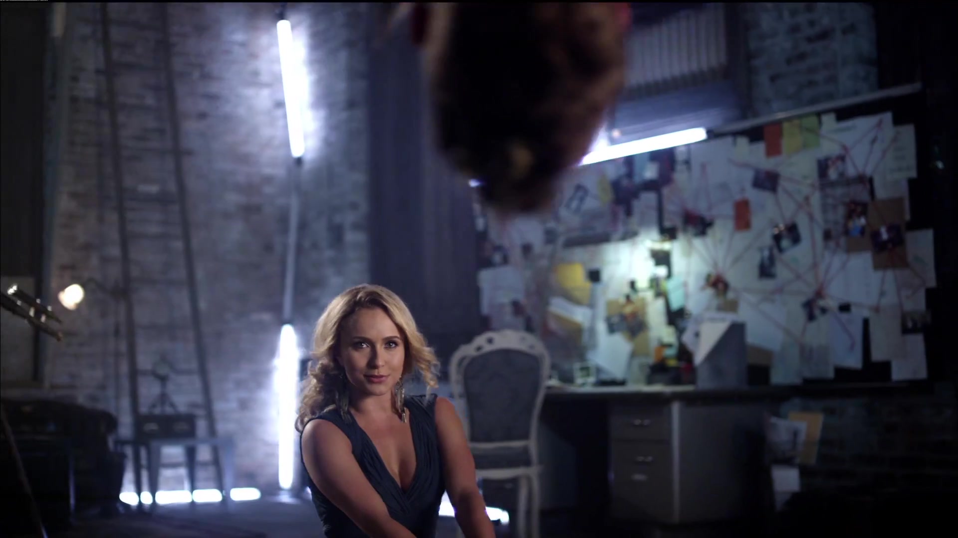 HaydenPanettiere_Telescope_MusicVideo_402.jpg HaydenPanettiere_Telescope_MusicVideo_402.jpg