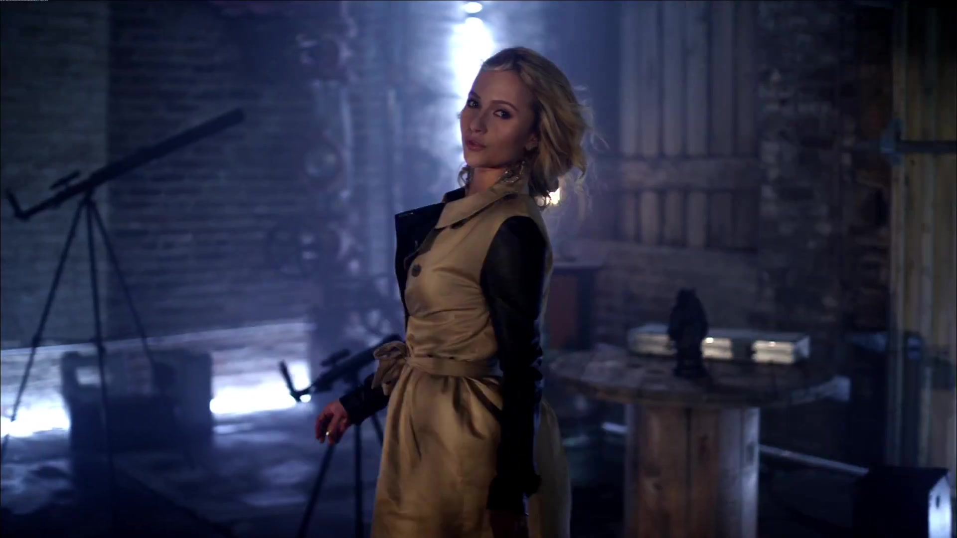 HaydenPanettiere_Telescope_MusicVideo_436.jpg HaydenPanettiere_Telescope_MusicVideo_436.jpg