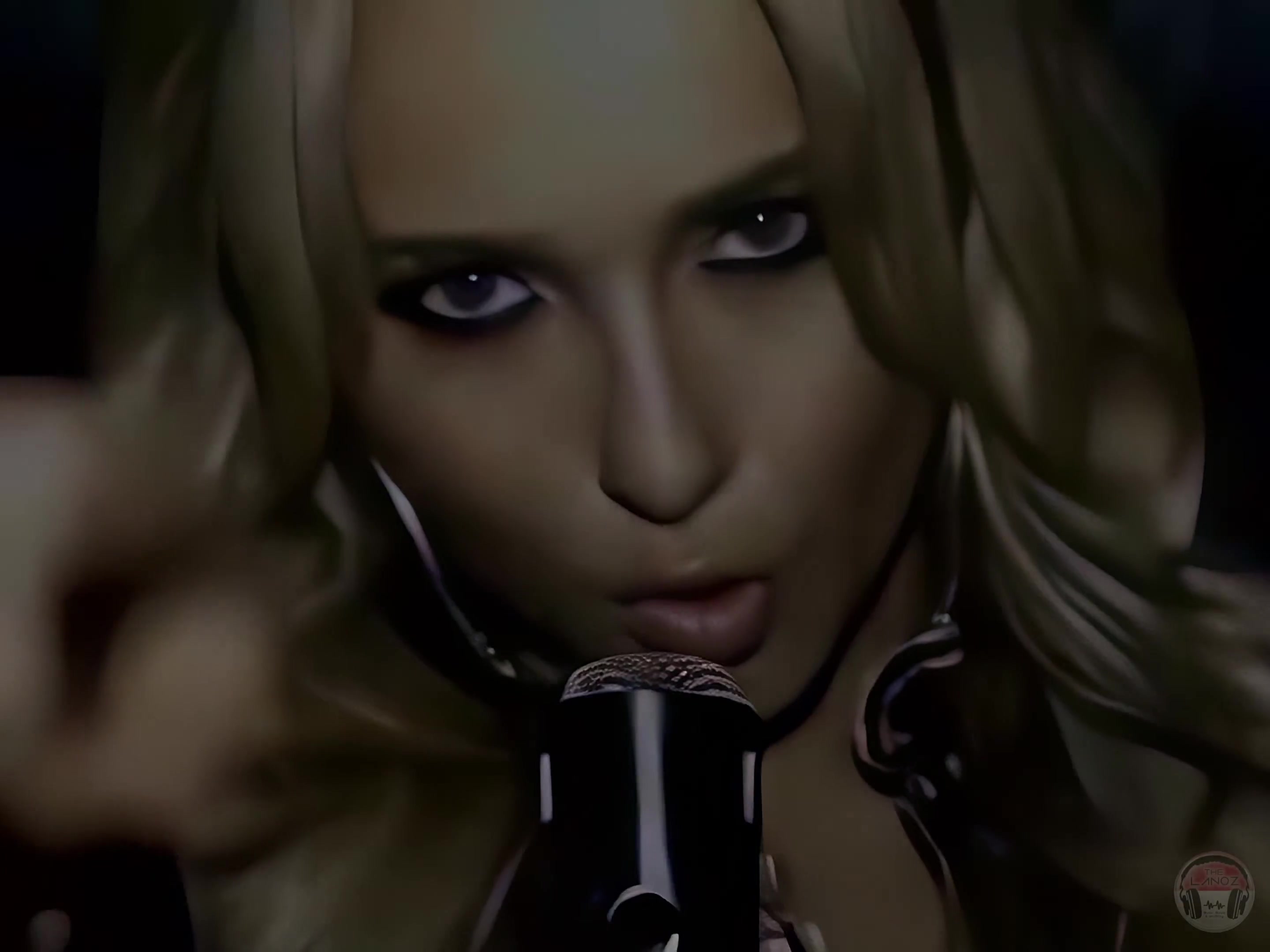 HaydenPanettiere_WakeUpCall_4K_0101.jpg