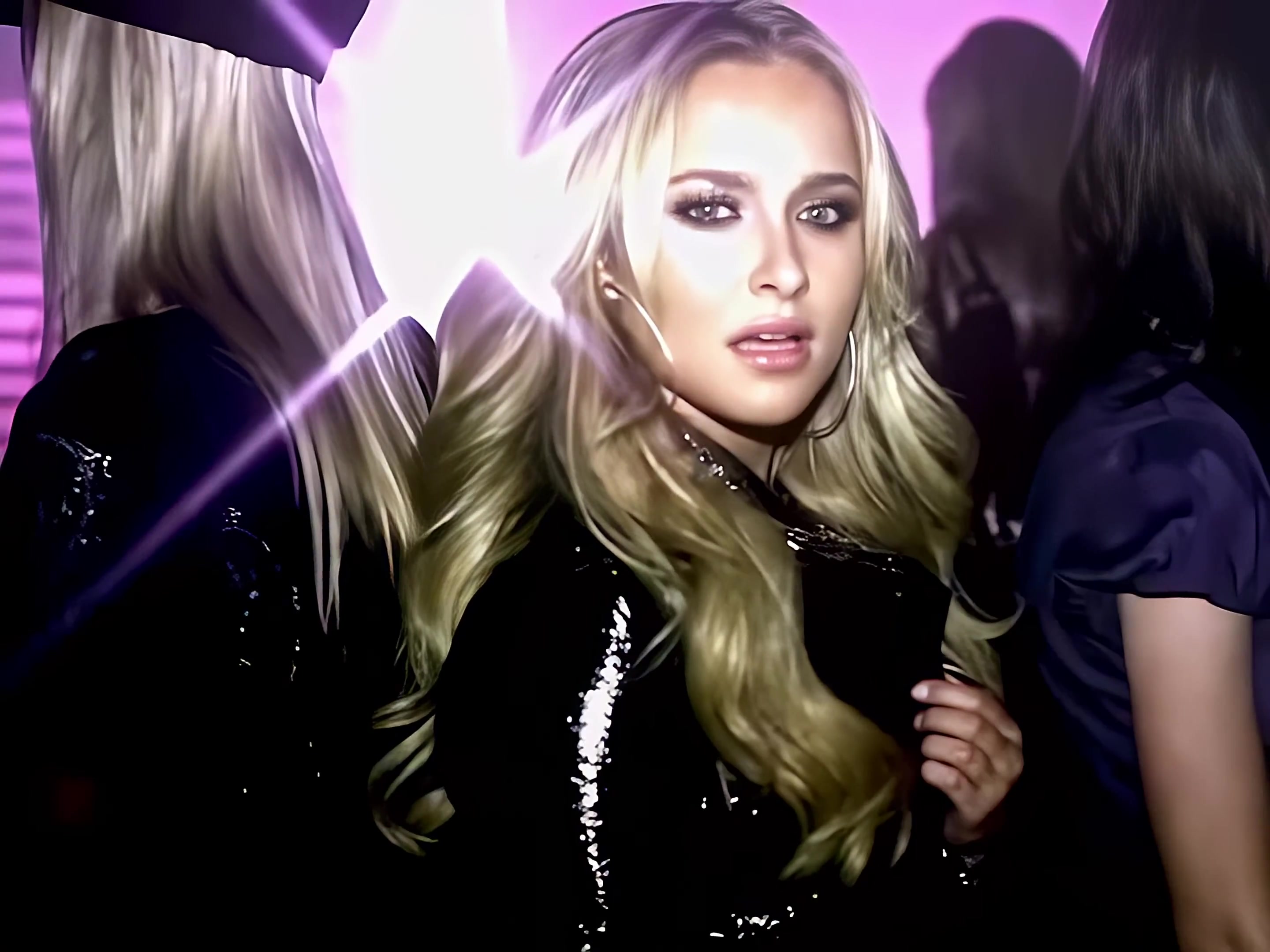 HaydenPanettiere_WakeUpCall_4K_0189.jpg HaydenPanettiere_WakeUpCall_4K_0189.jpg