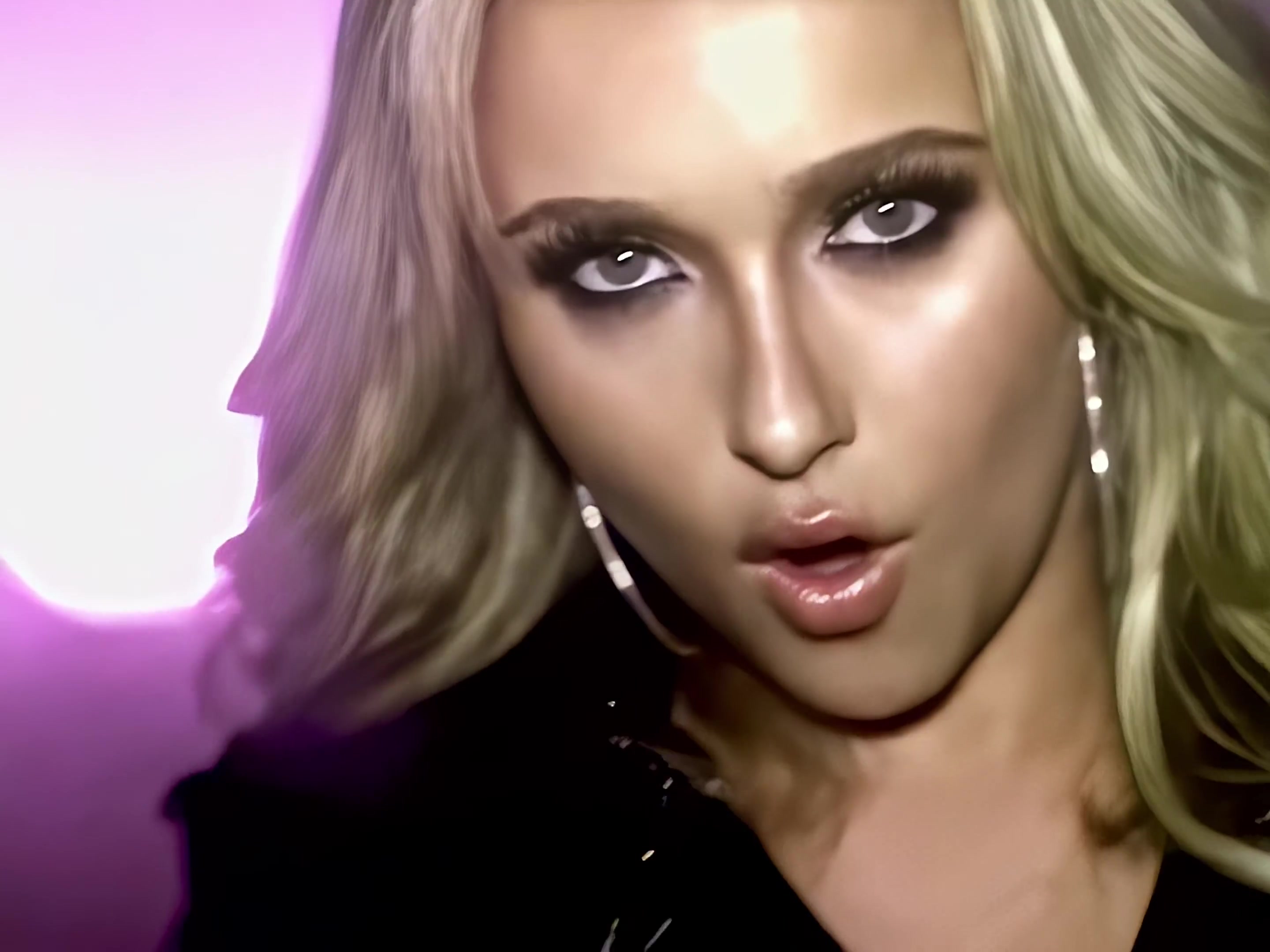 HaydenPanettiere_WakeUpCall_4K_0212.jpg