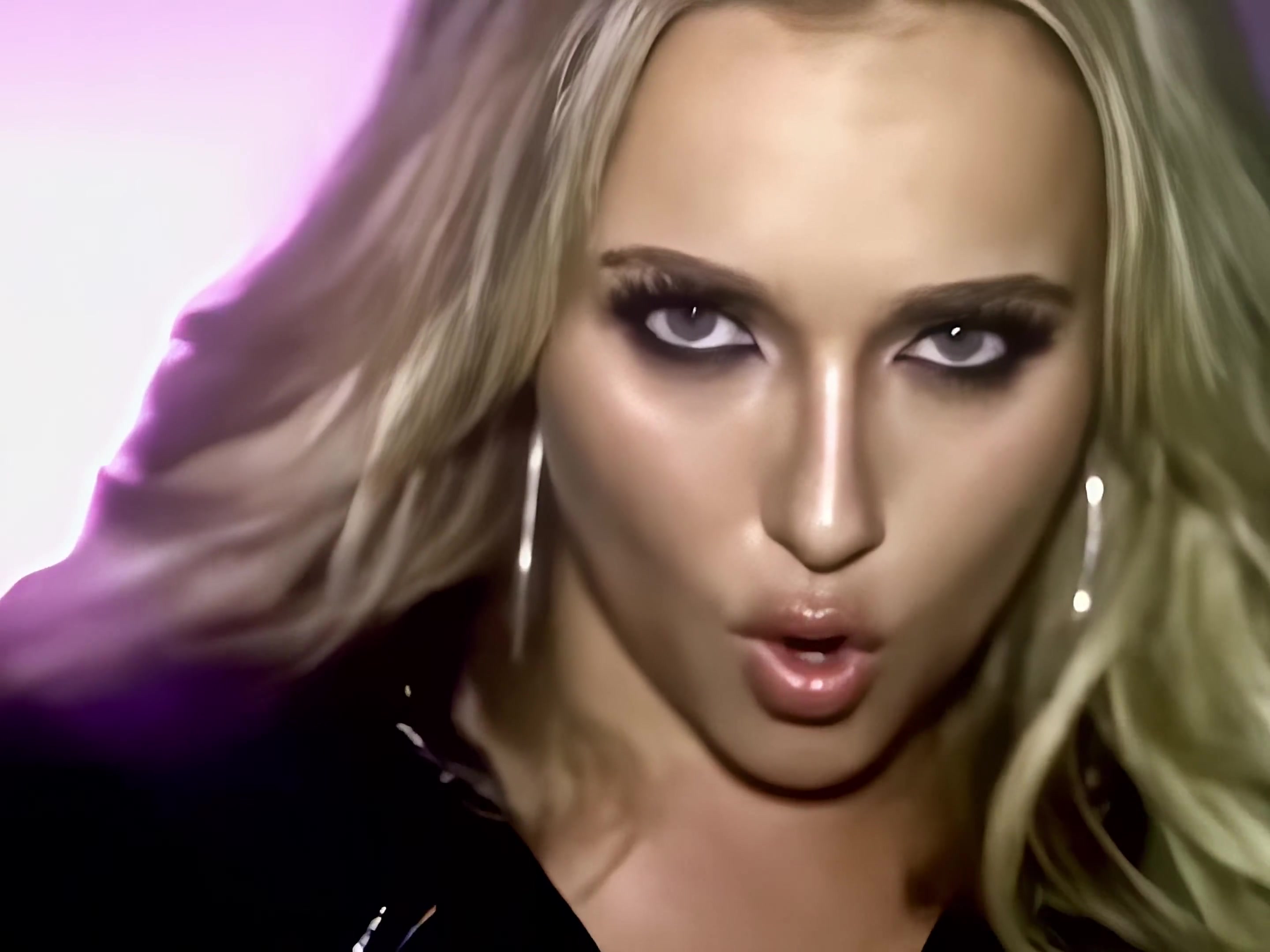 HaydenPanettiere_WakeUpCall_4K_0218.jpg HaydenPanettiere_WakeUpCall_4K_0218.jpg